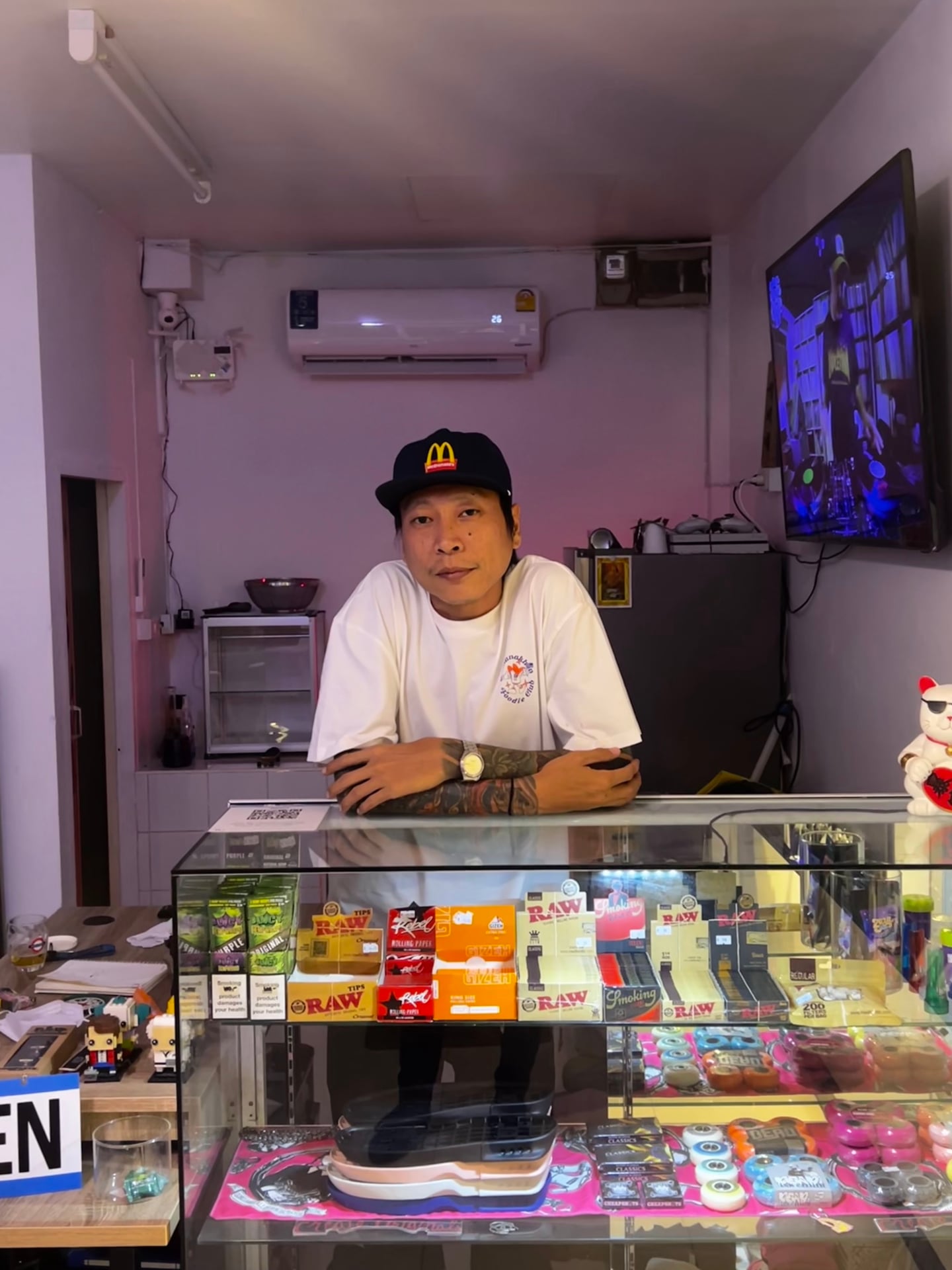 WEED-A-LICIOUS X SKATE SHOP RAMA IX