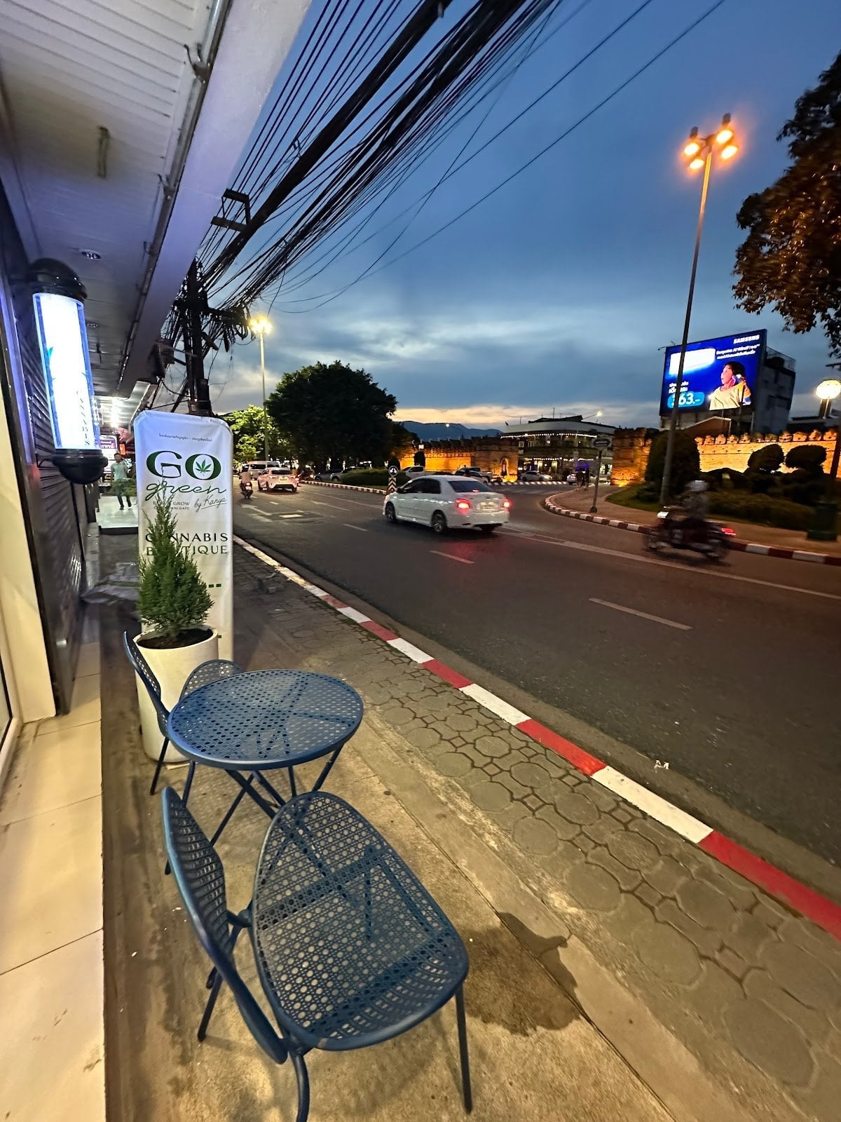 GoGreen By Kanya - Weed Shop & Cannabis Go CNX Chiangmai Gate