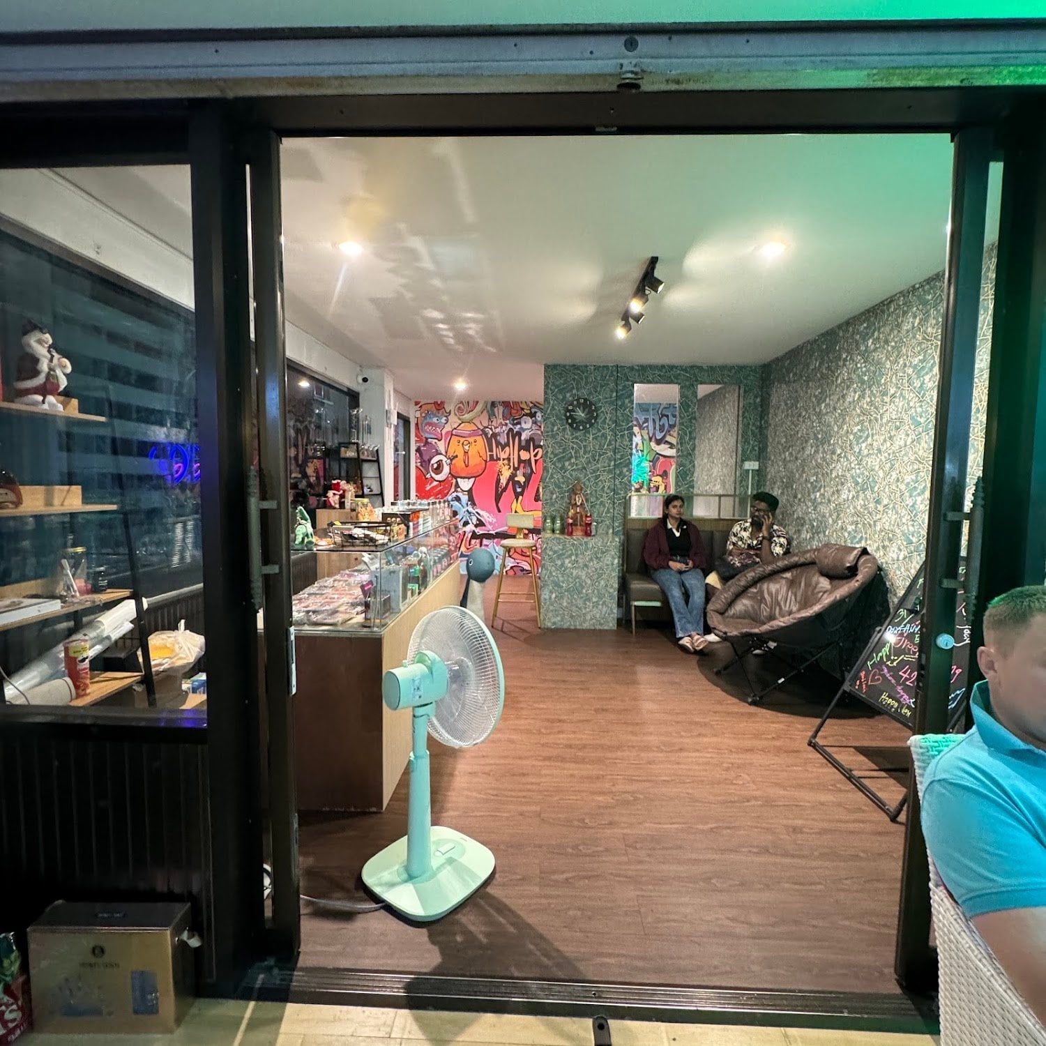 WEED-GreenLand 420 Cannabis Pattaya - Na Kluea
