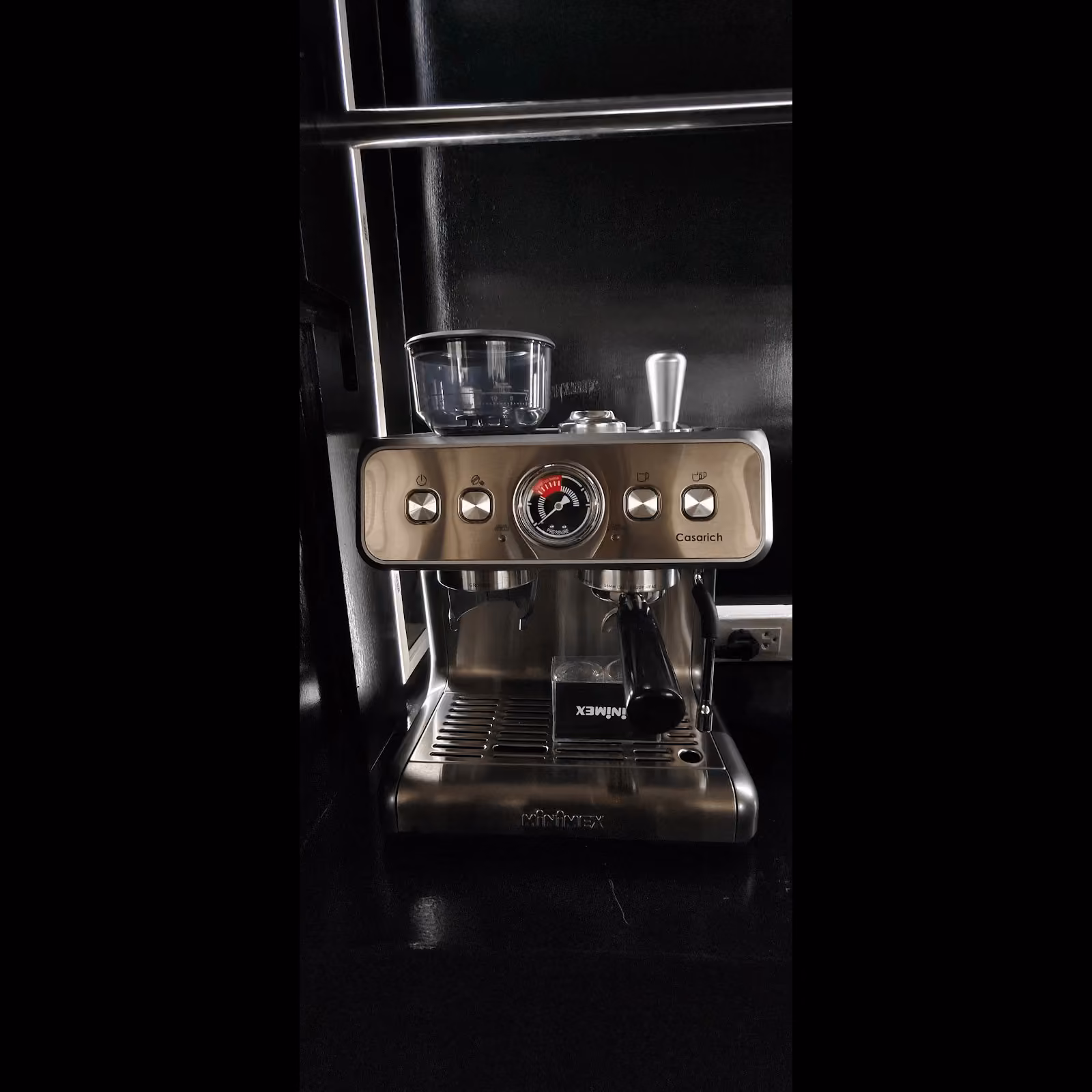 Phuket में कैनबिस डिस्पेंसरी Taurus Coffeeshop Phuket लोगो