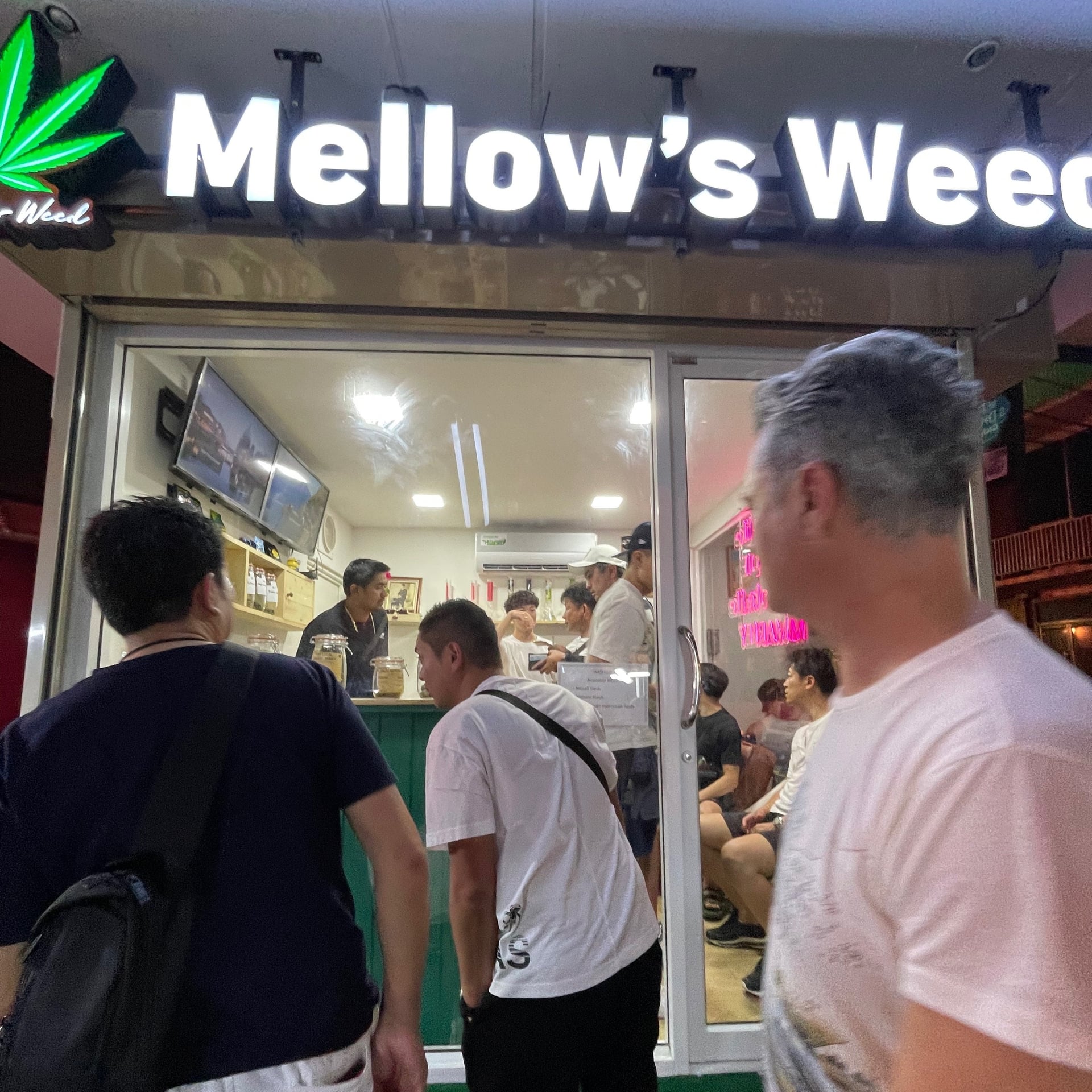 Mellow's Weed