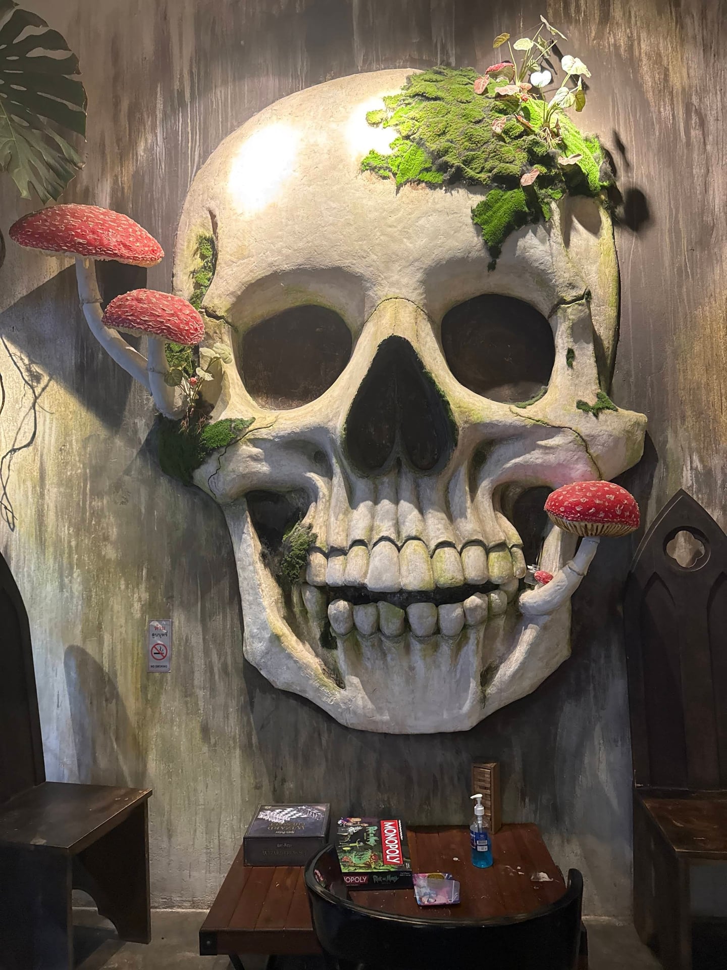 Dead Stoned Cannabis & Craft Beer Sukhumvit