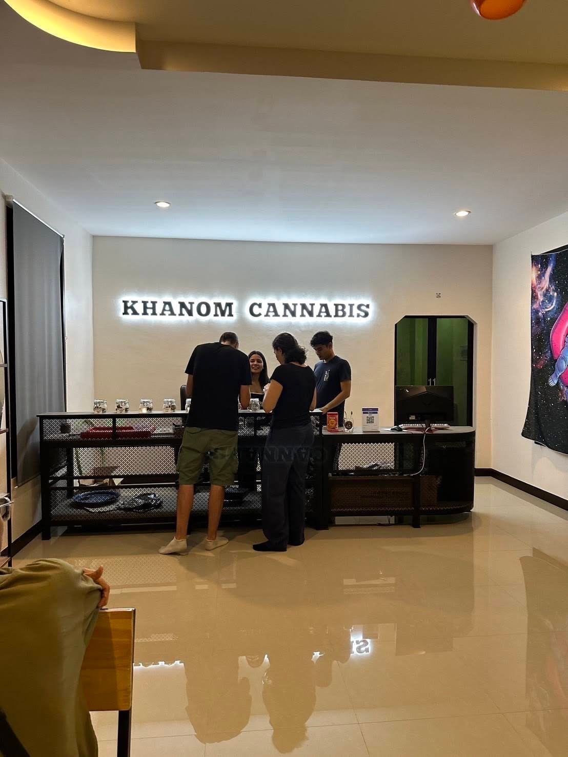 Khanom Cannabis