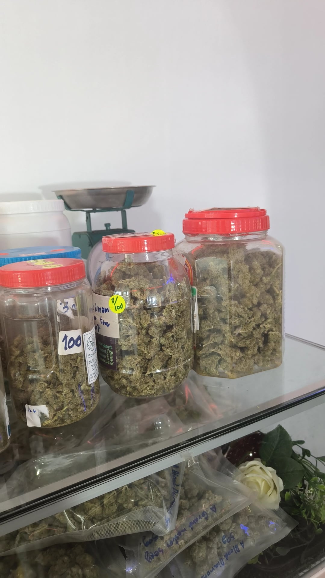 Smile Cannabis CNX