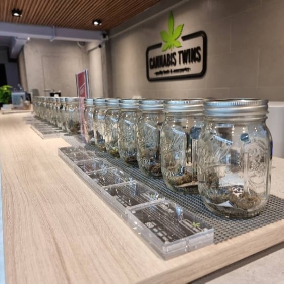 CANNABIS TWINS Dispensary And Lounge - Silom