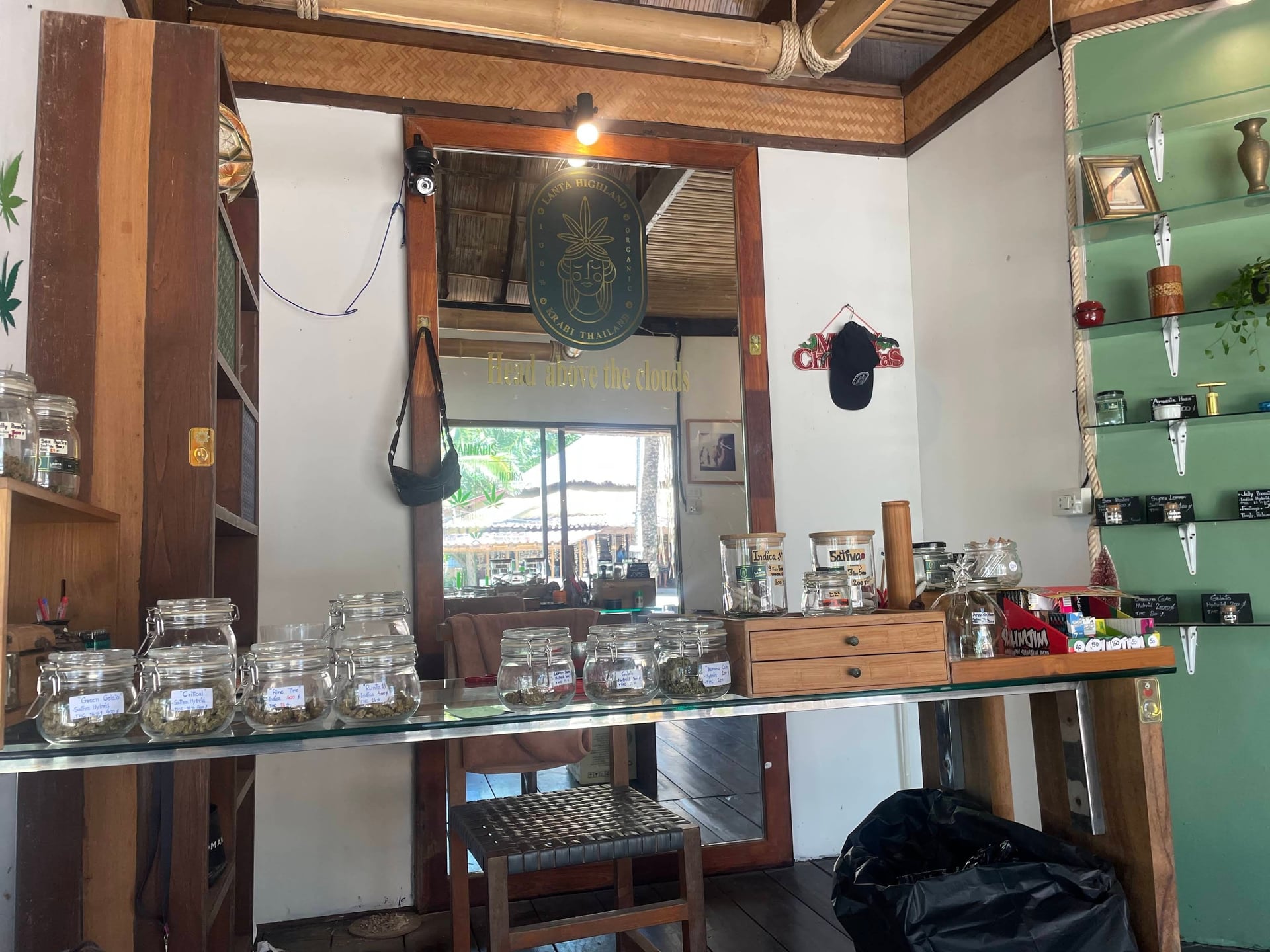 Lanta Highland Weed Cannabis Beach