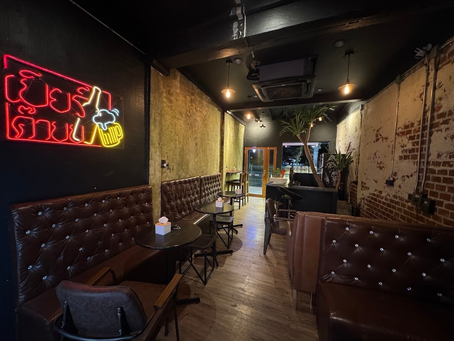 Dead Stoned Asiatique
