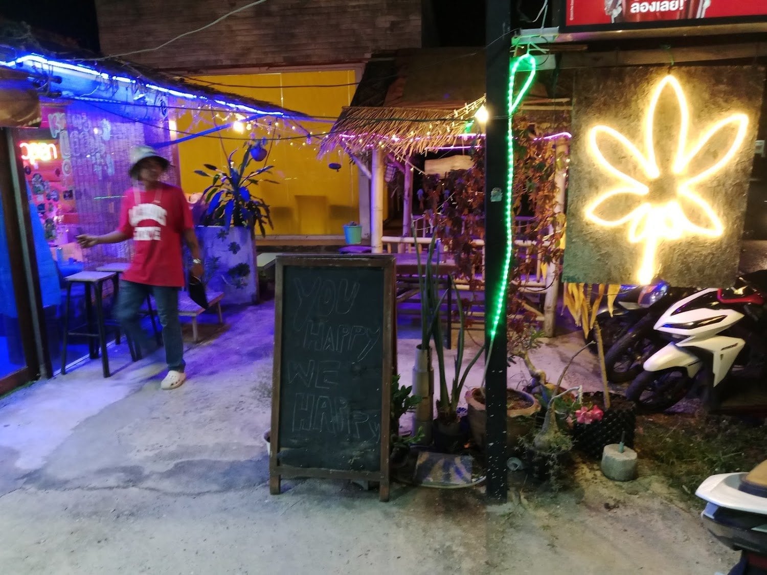 Khiao Samui Local