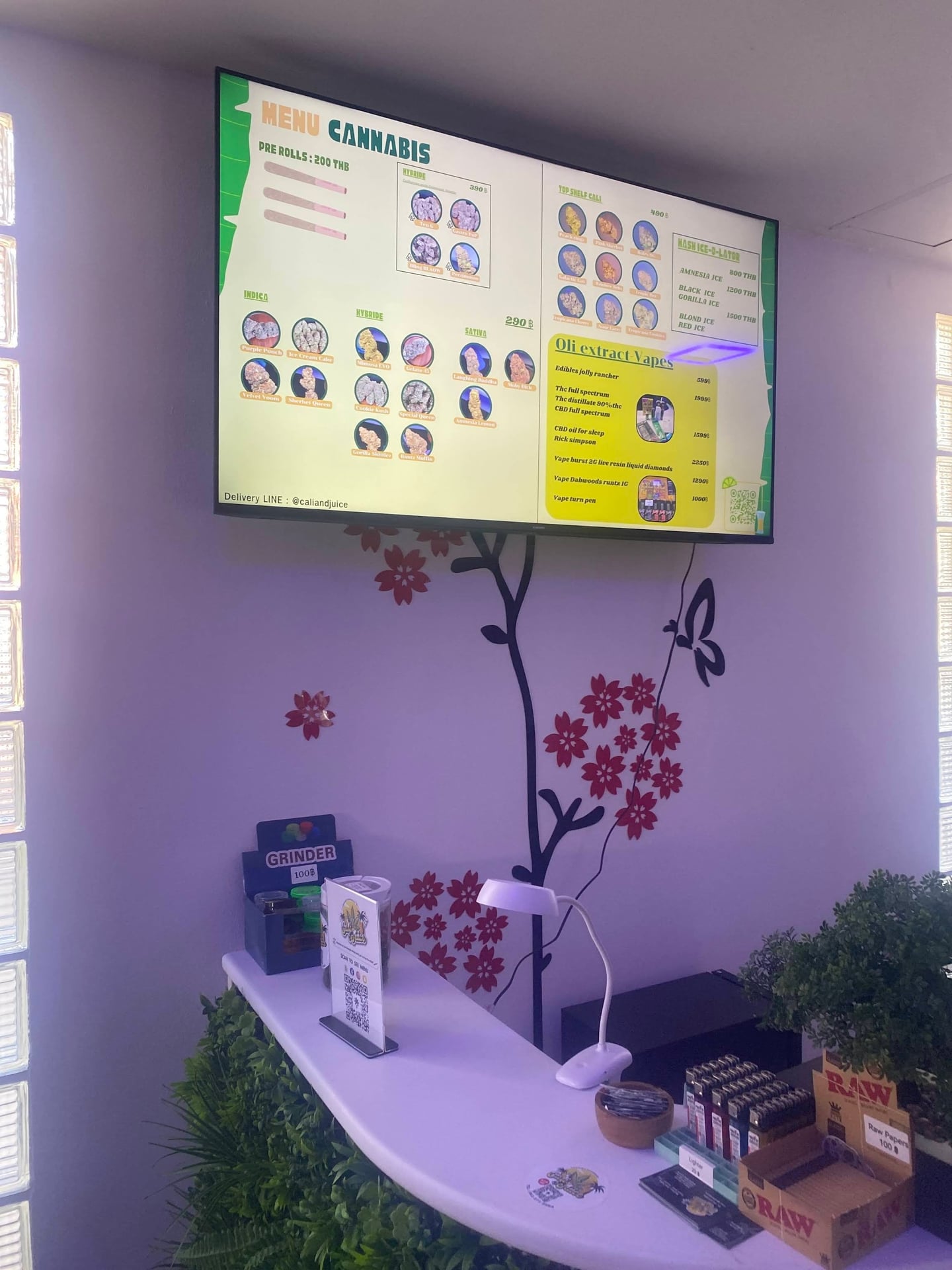Cali And Juice Cannabis Coffeeshop Juice Smoothie Rooftop