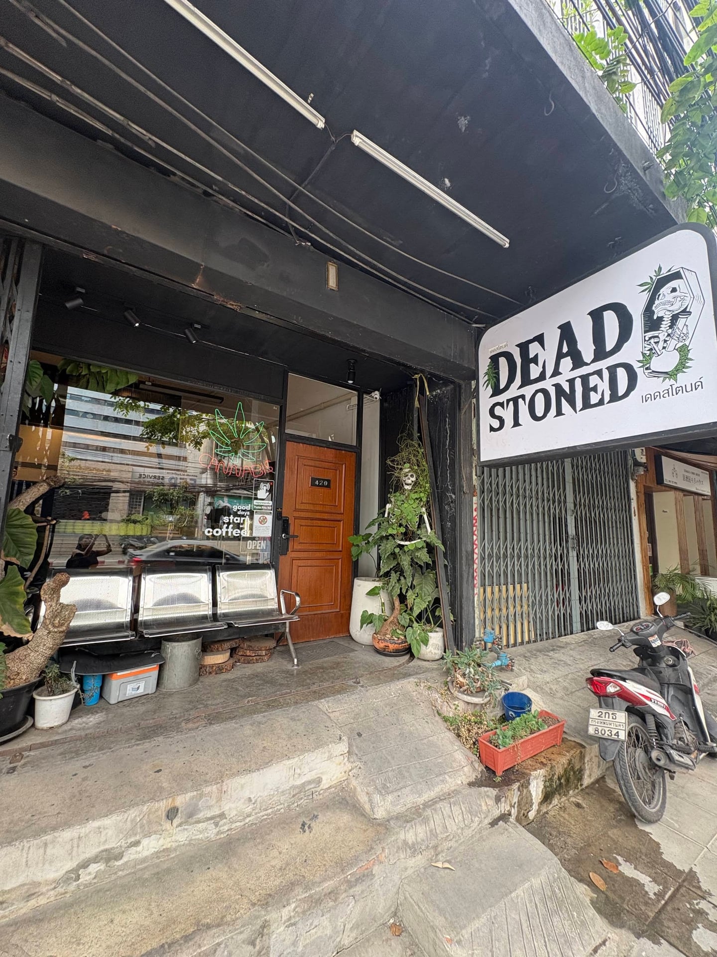 Dead Stoned Cannabis & Craft Beer Sukhumvit