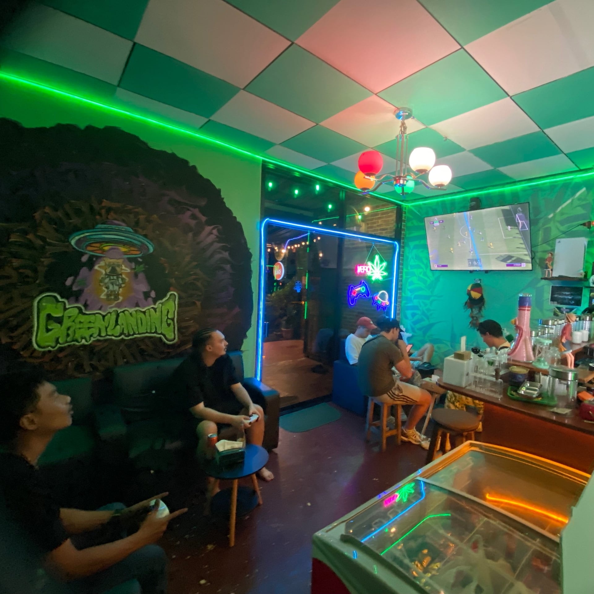 GreenLanding Cannabis Cafe