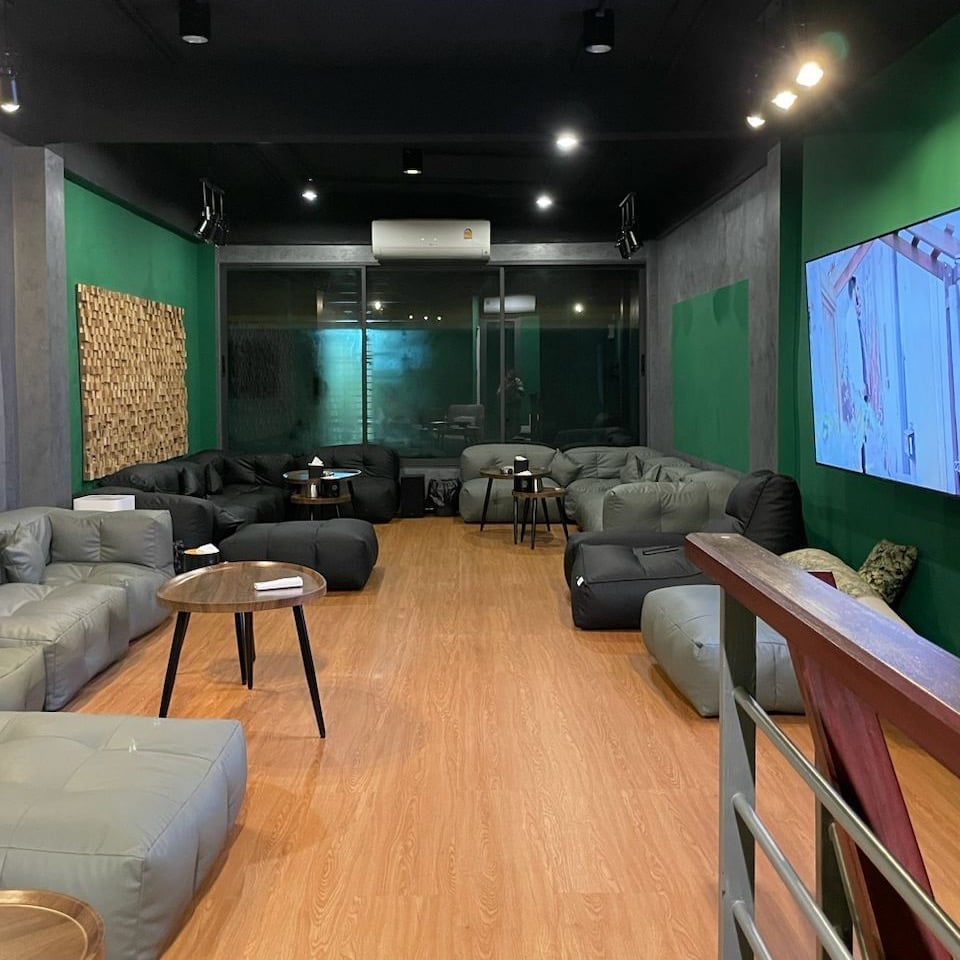 Hempmade - Cannabis Store & Chillin Hub Weed Dispensary & Lounge