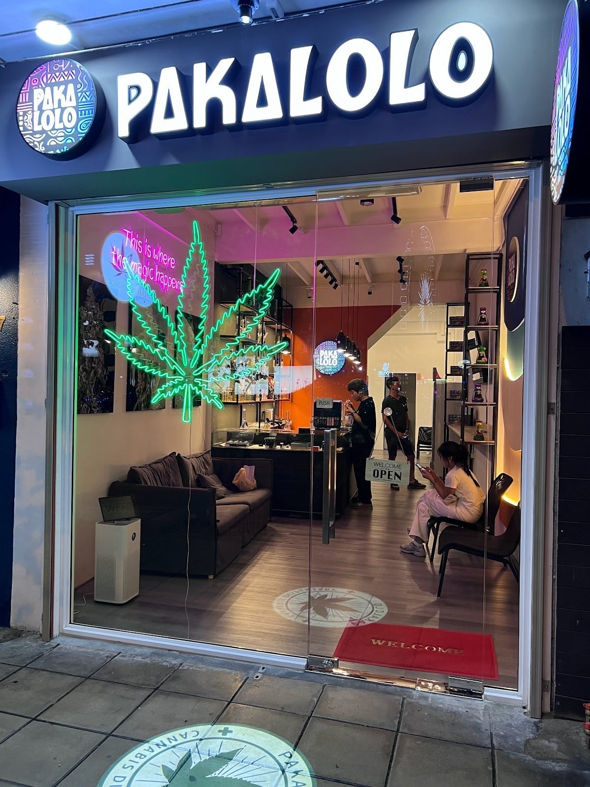 Weed Castle Asiatique - Cannabis