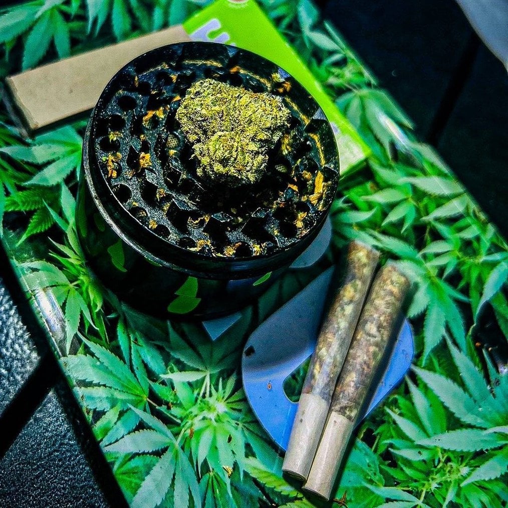 69 Up High Weed Shop And Smoothie