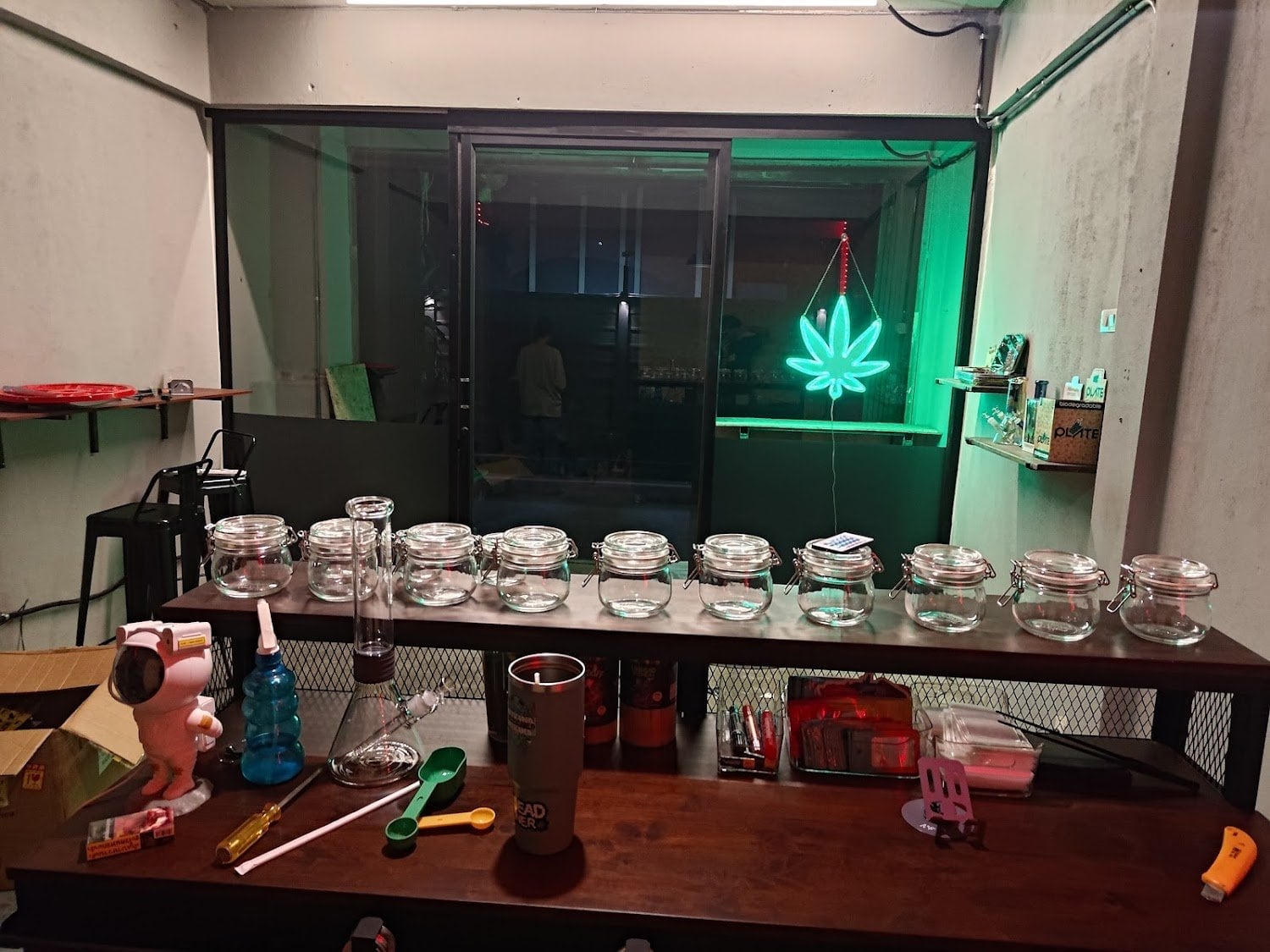 Friend'S House Cannabis