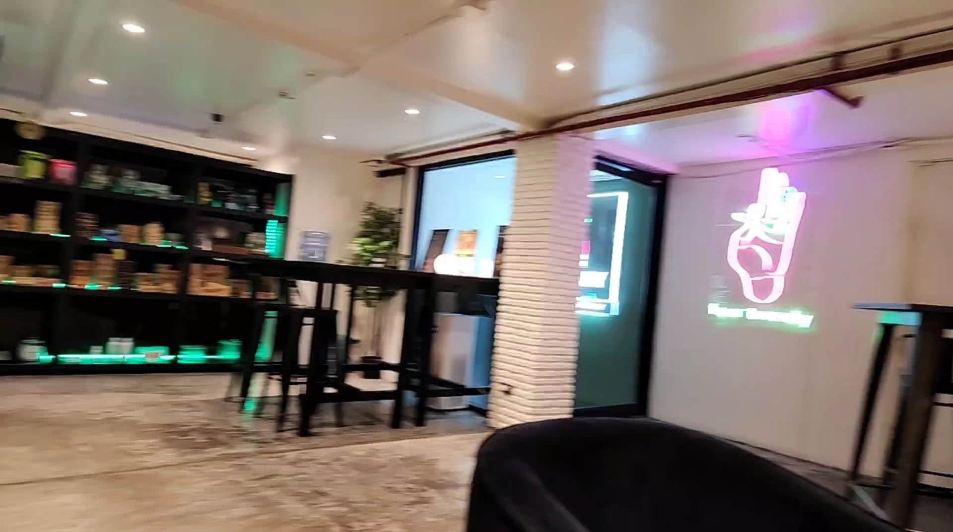 Four Twenty Dispensary - The Loft Sukhumvit