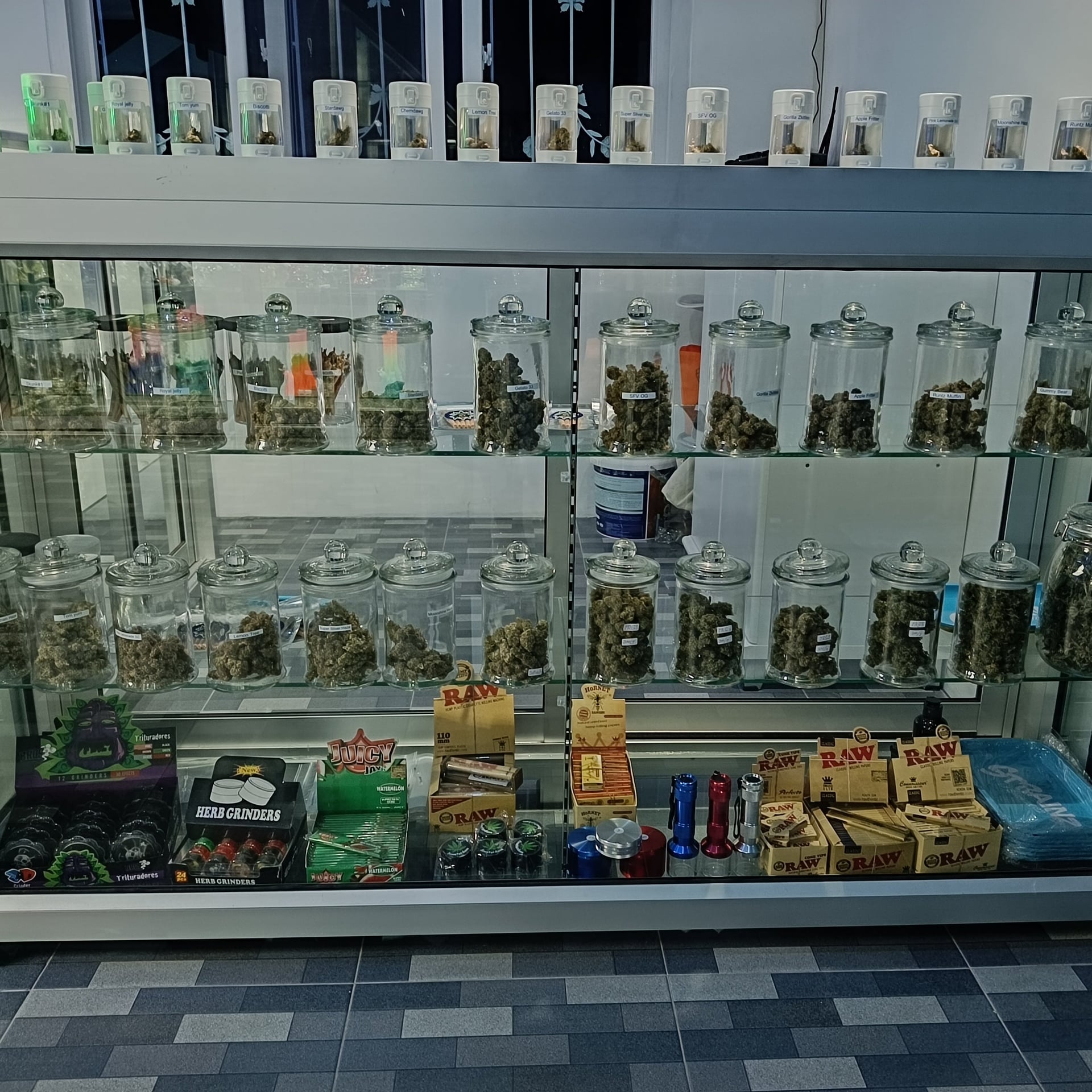 Mr.g Medical Cannabis Lounge