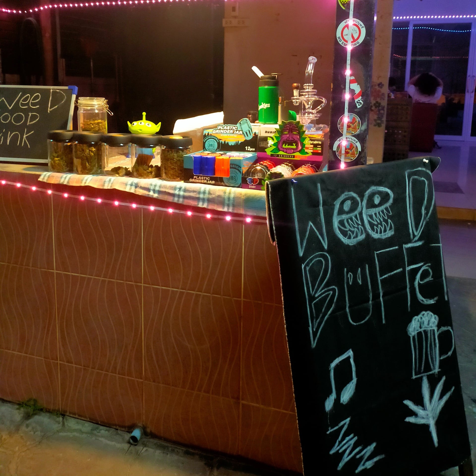 Weed Buffet CNX