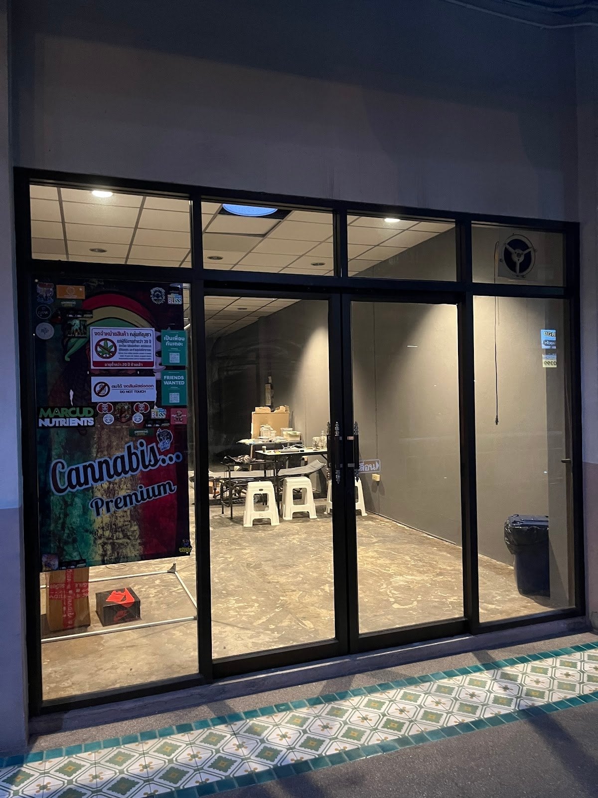 Senzubud Dispensary 3 Siam Plaza - 2