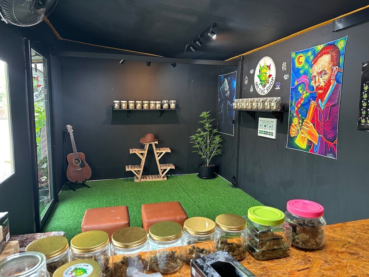 Cafe Cannabis & RangsitCannabis Mr.THC