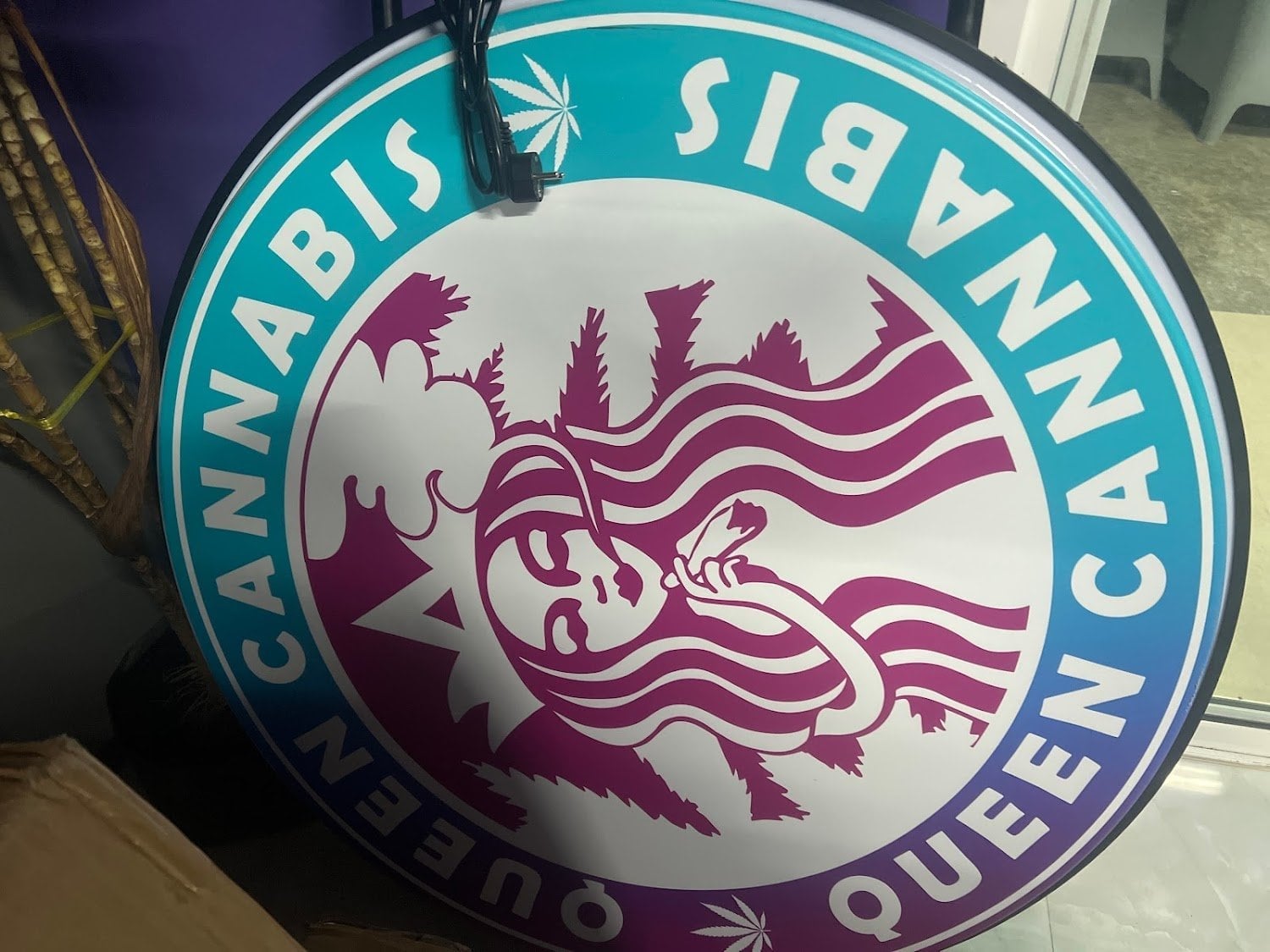 Queen Cannabis