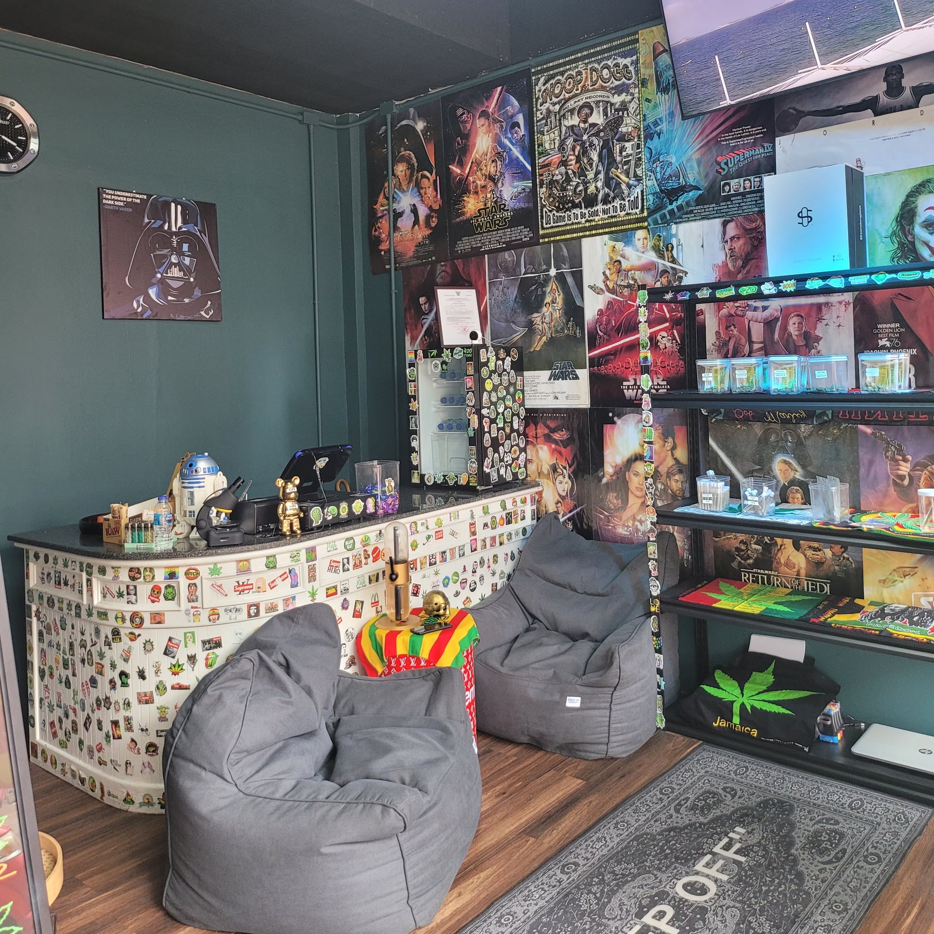 Super Kush Boutique