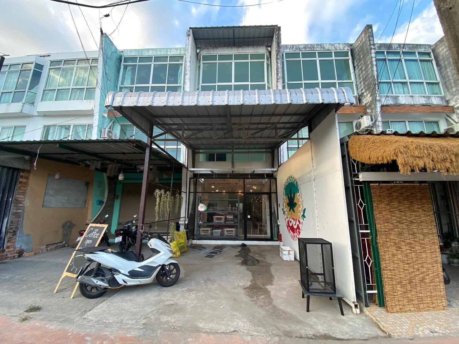 ExoticHouseCafe