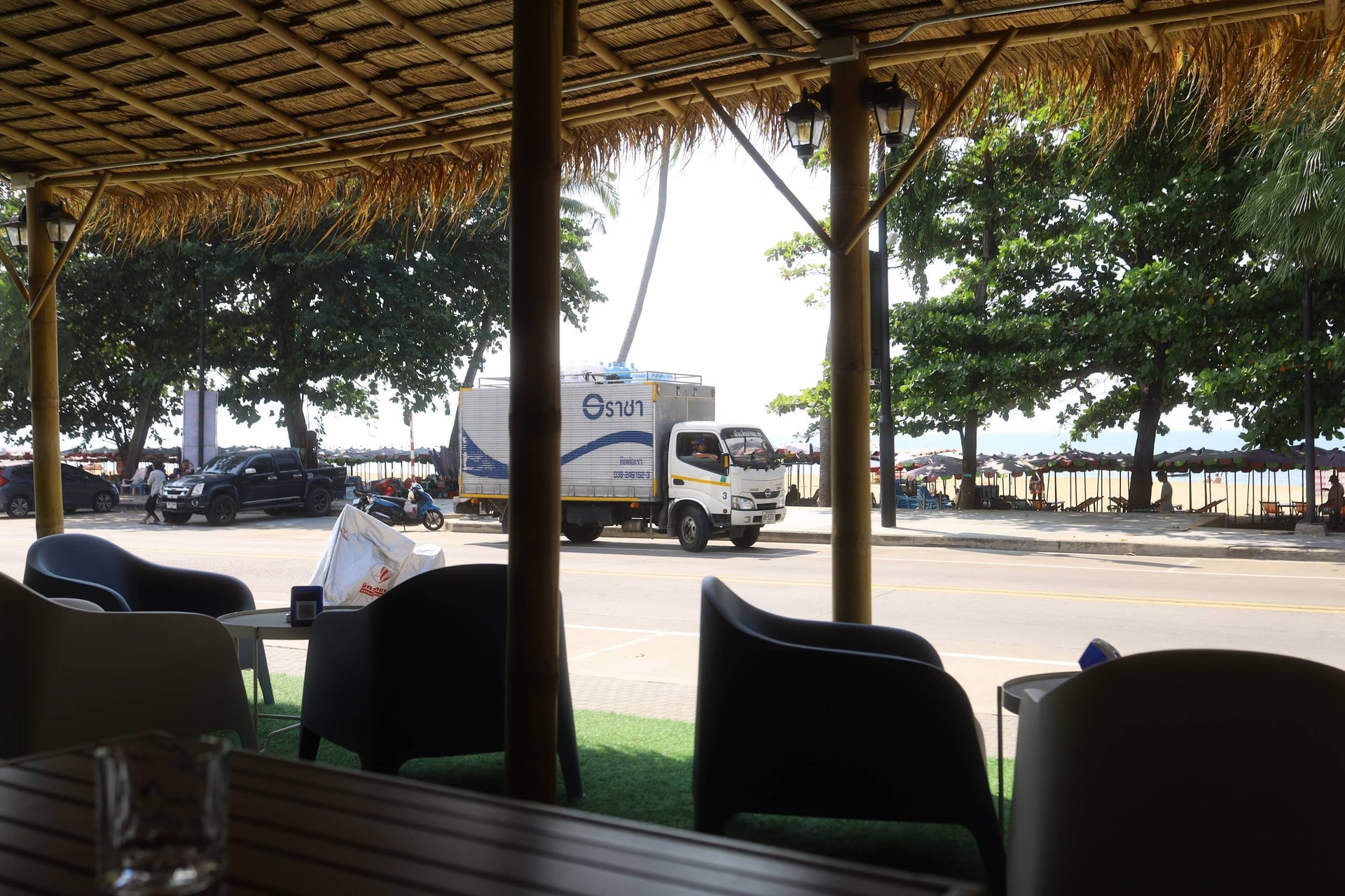 The Old WeedMan Jomtien Restaurant - Cannabis Ganja