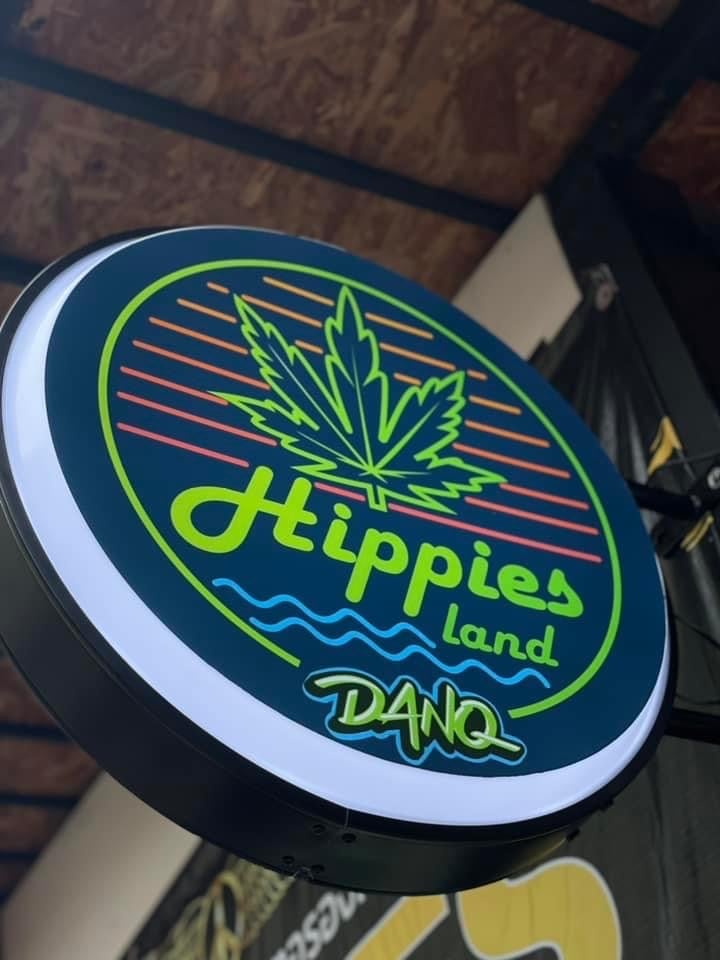 Hippies Land Phi Phi X DANQ