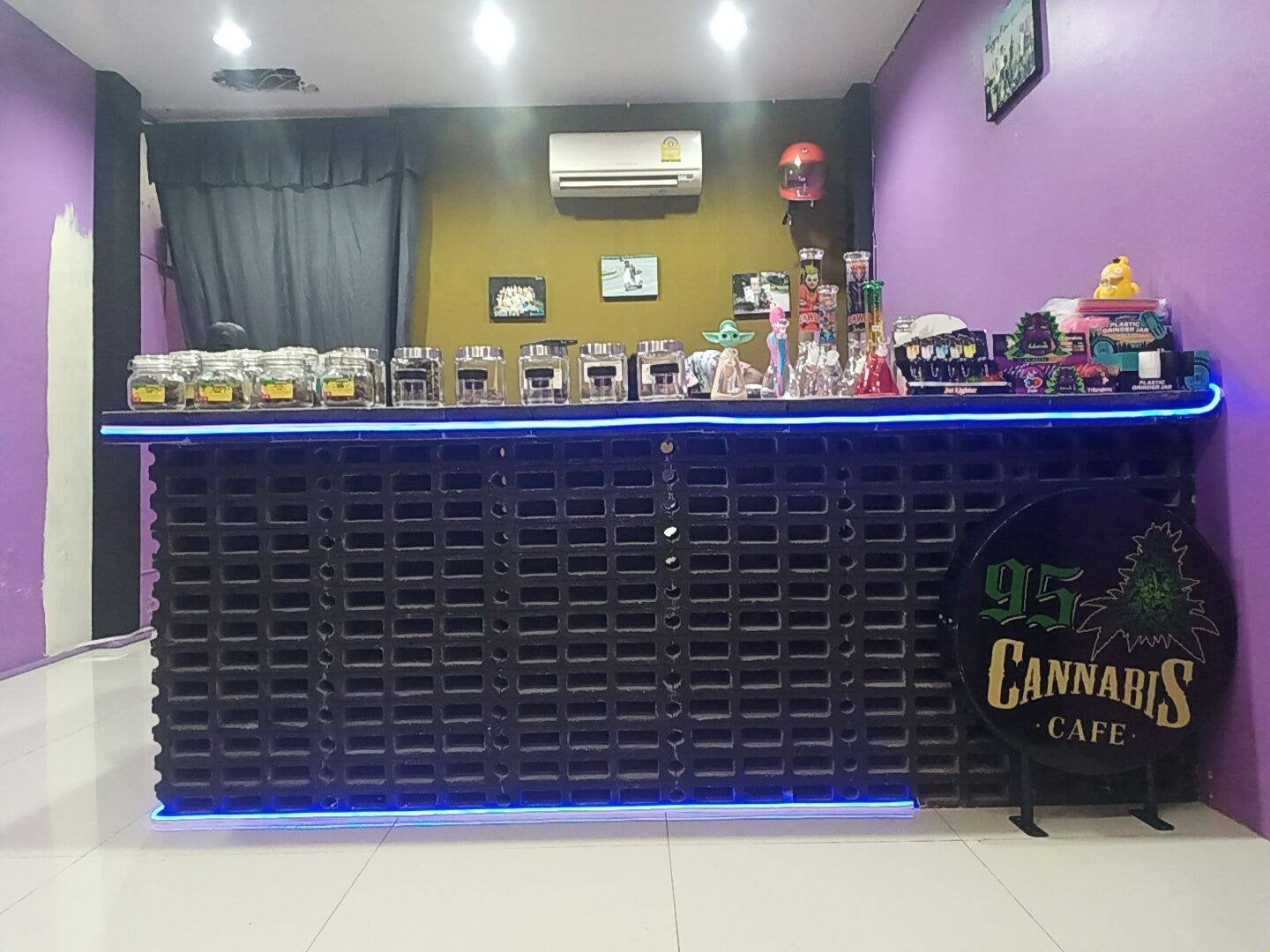 95CannabisCafe
