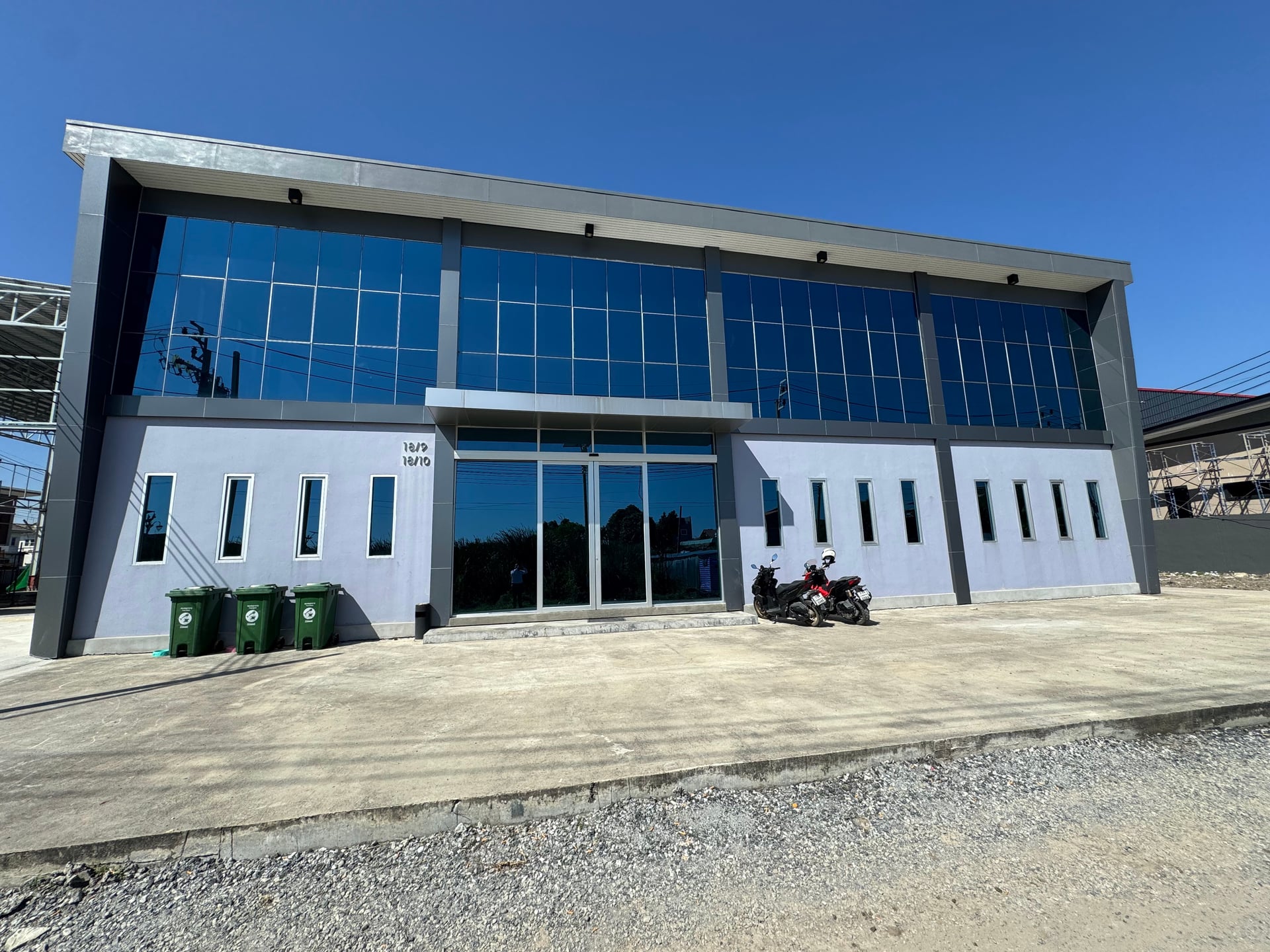 LucaBee Company