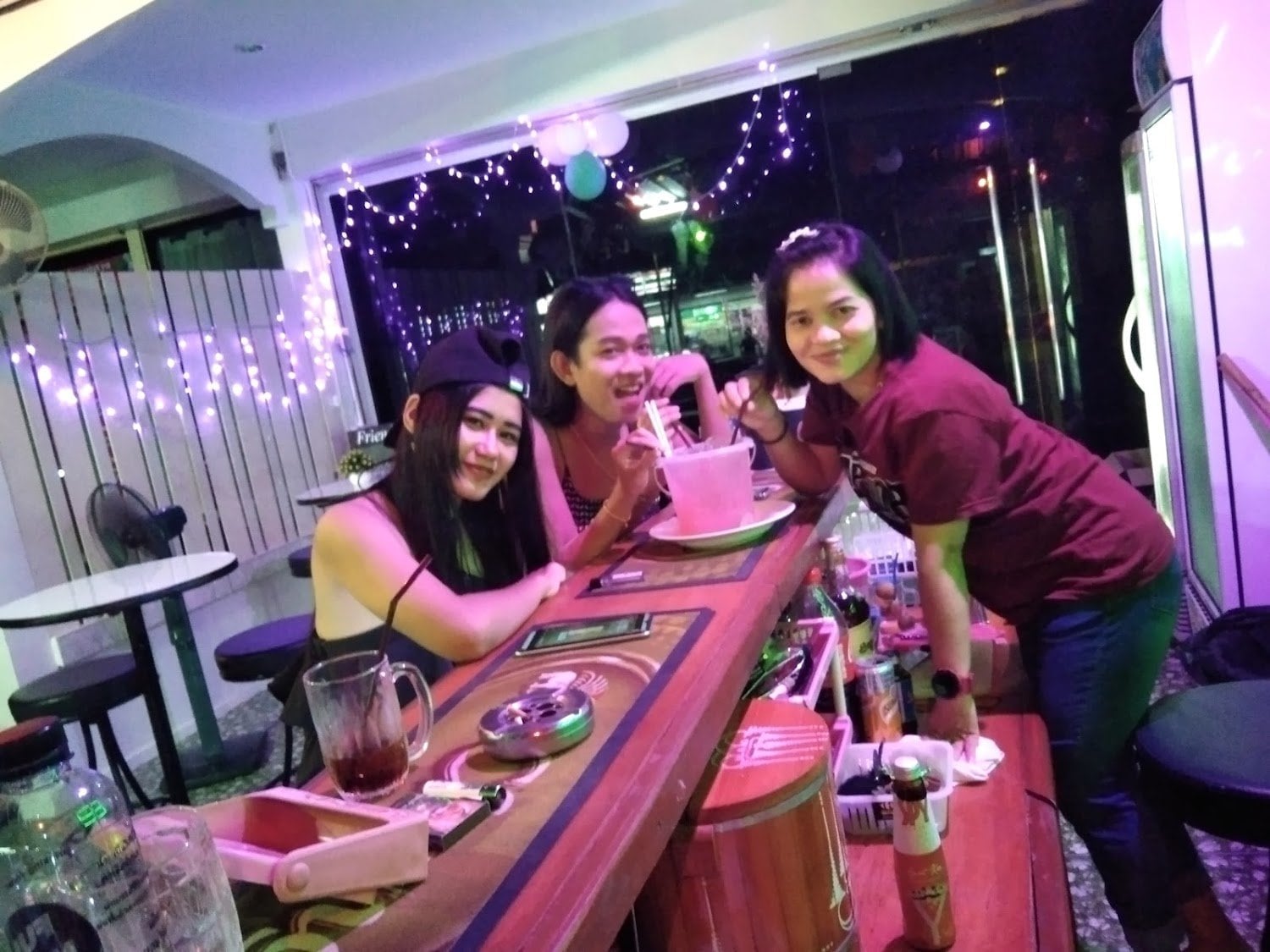 Friends Bar