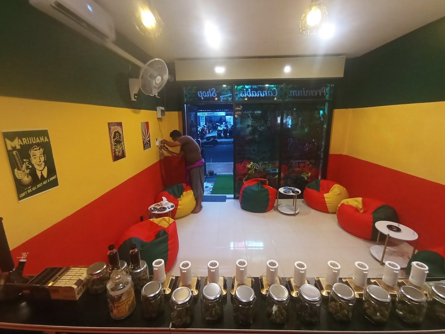 Jordan's Cannabis Cafe