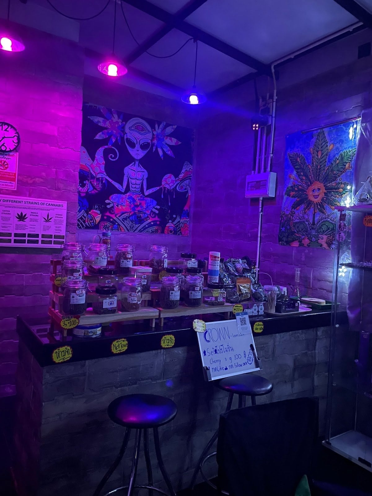 Cafe Crown Cannabis
