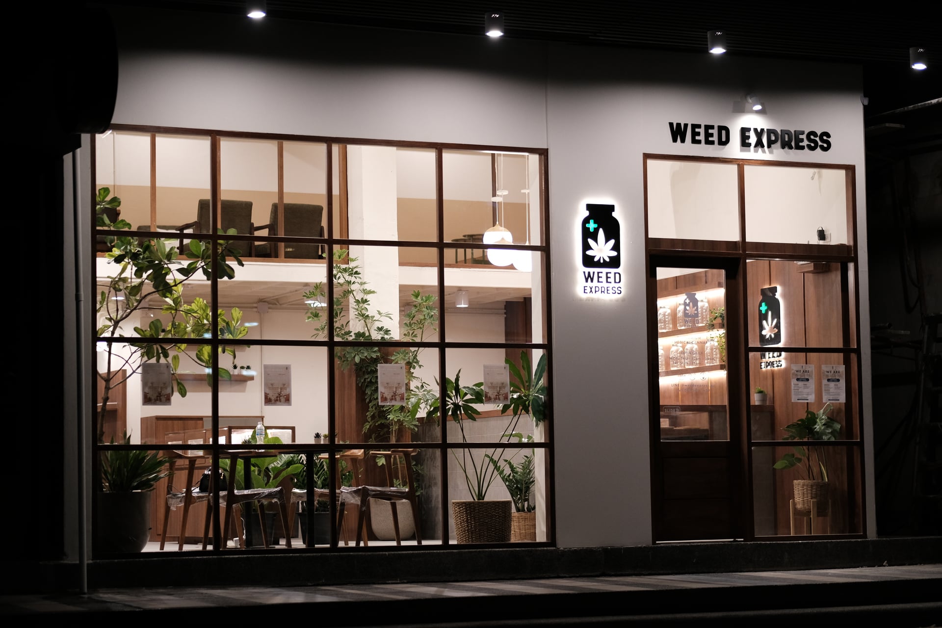 WEED Express Phloen Chit