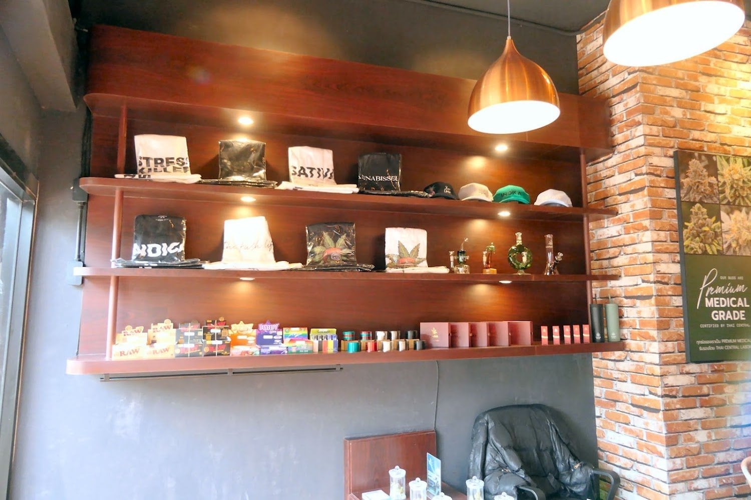 Kana Pure Dispensary At Chiang Mai Night Bazaar