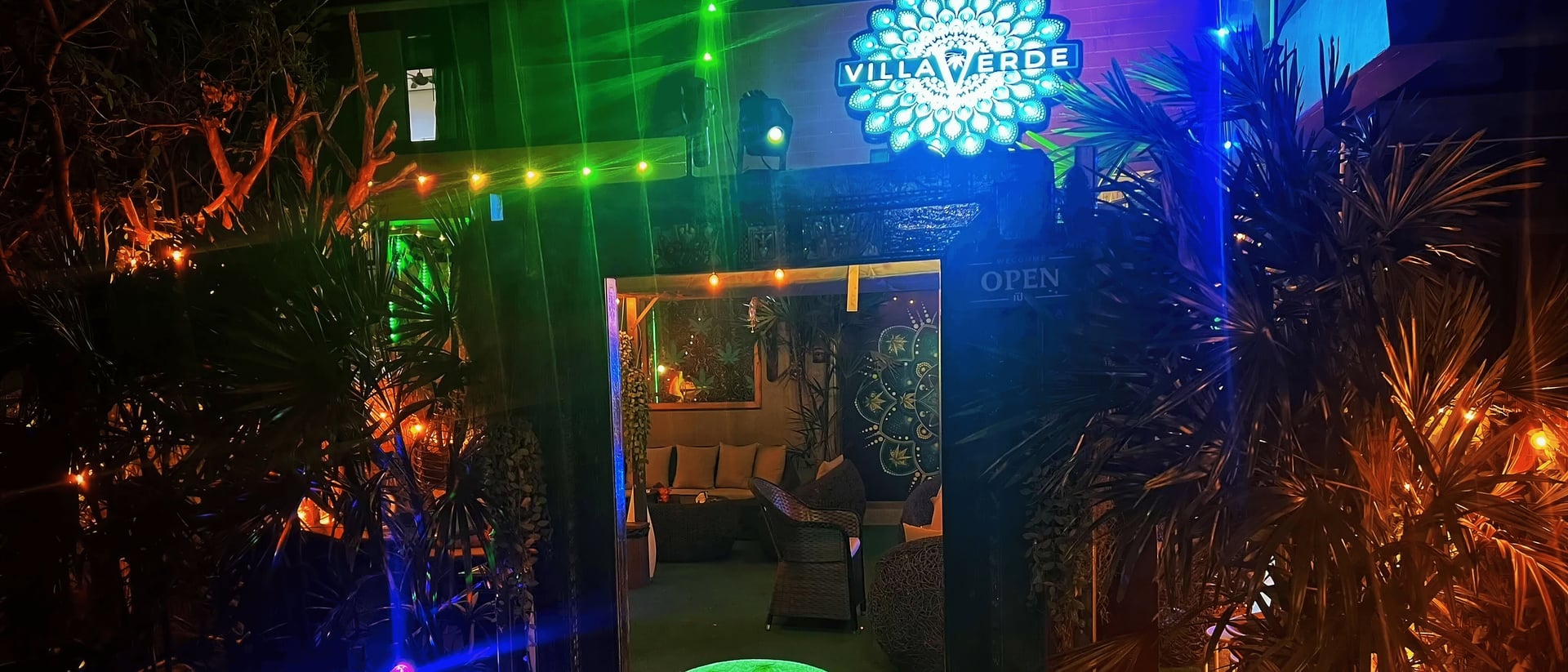 Villaverde Jomtien Beach hero