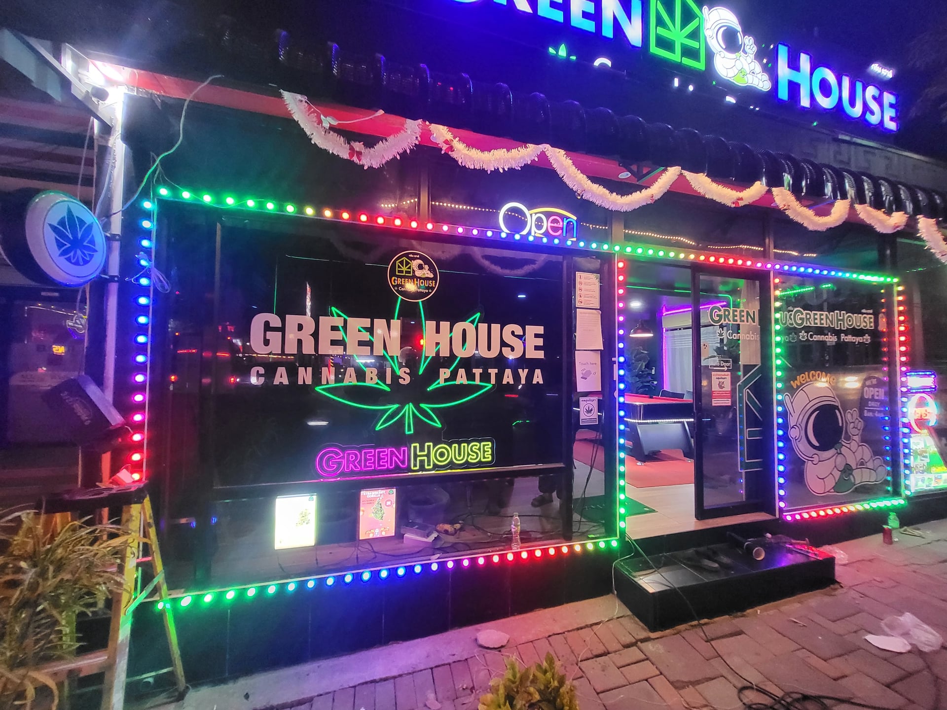 Kush Dee ~ Weed Shop Cannabis Dispensary Pattaya