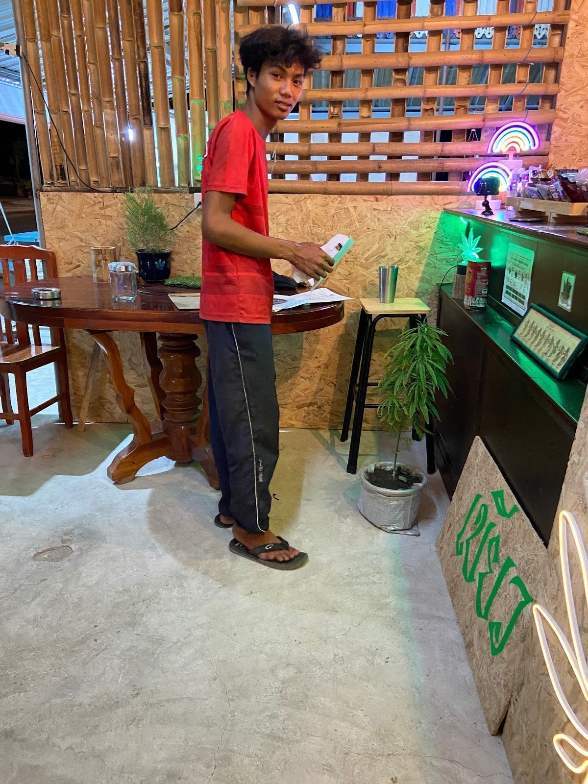Khiao Samui Local