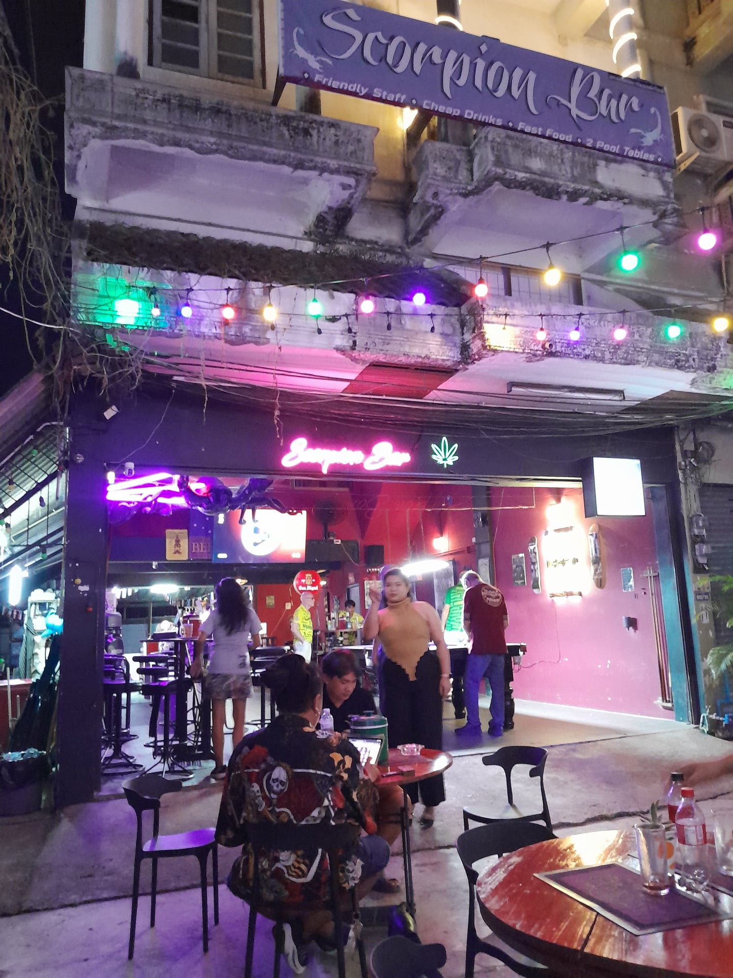 Scorpion Bar