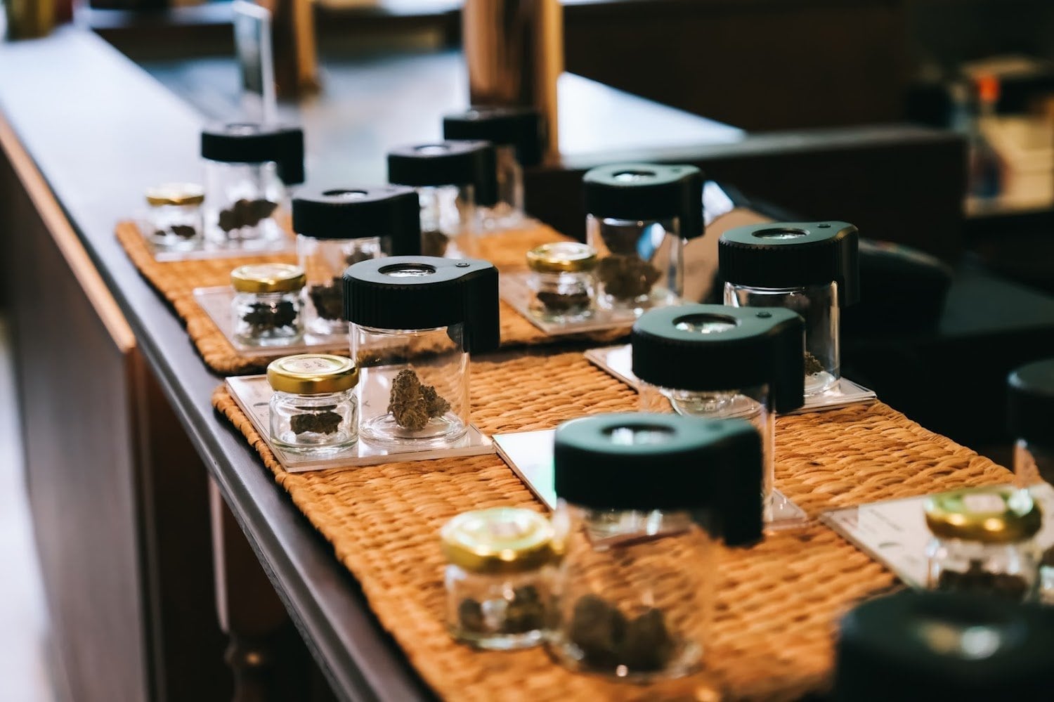 Pakalolo Surawong - Cafe