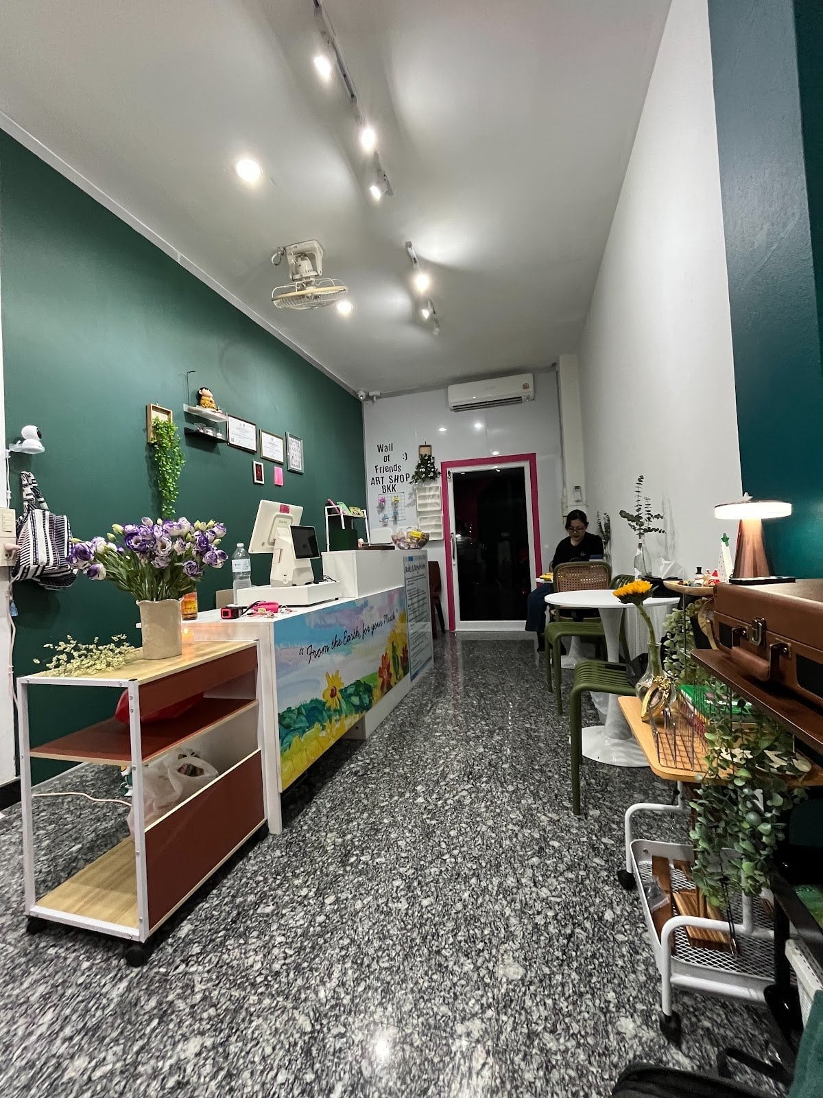 Canna Blis Store - Artsy Dispensary & More