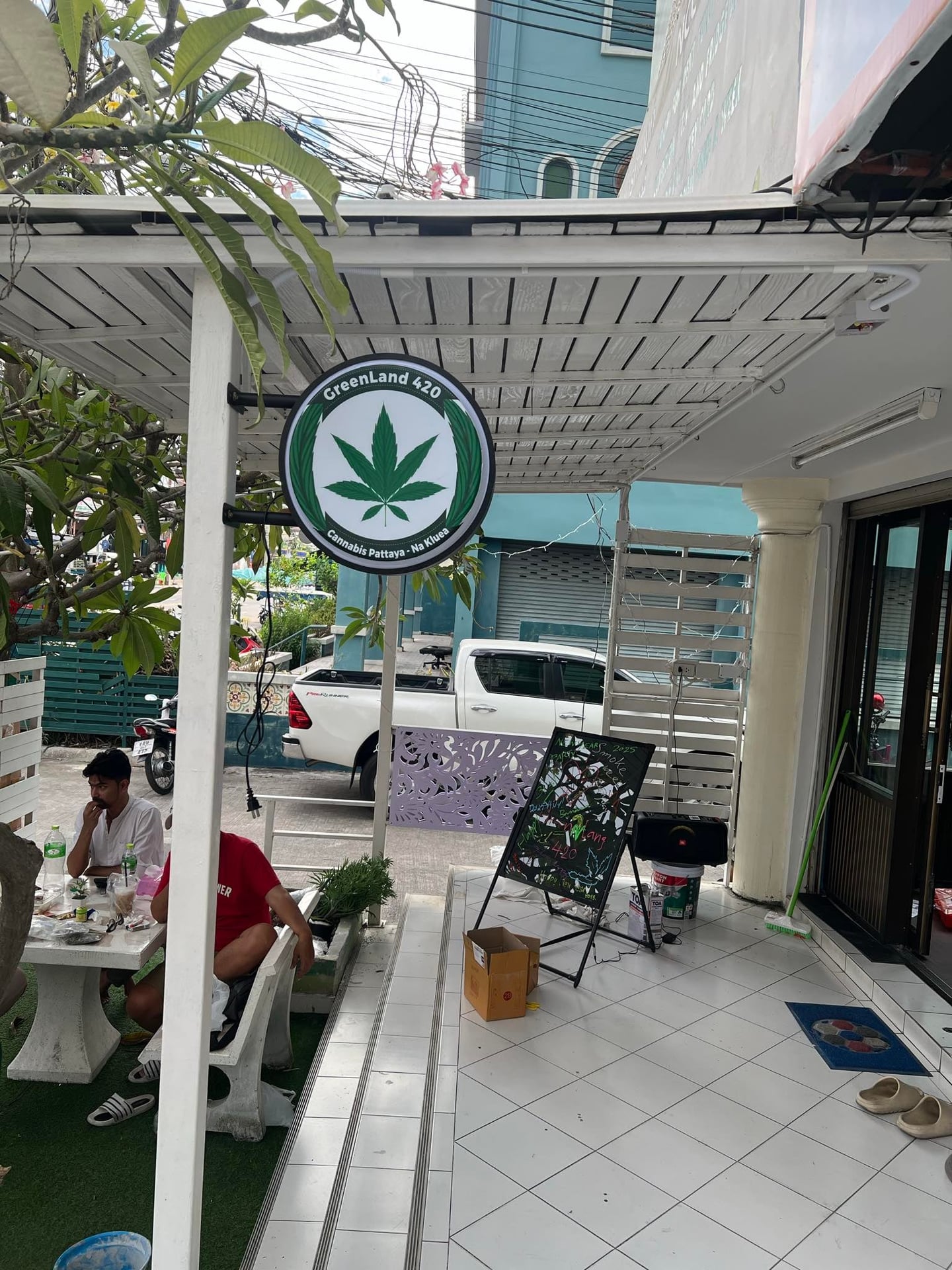 WEED-GreenLand 420 Cannabis Pattaya - Na Kluea