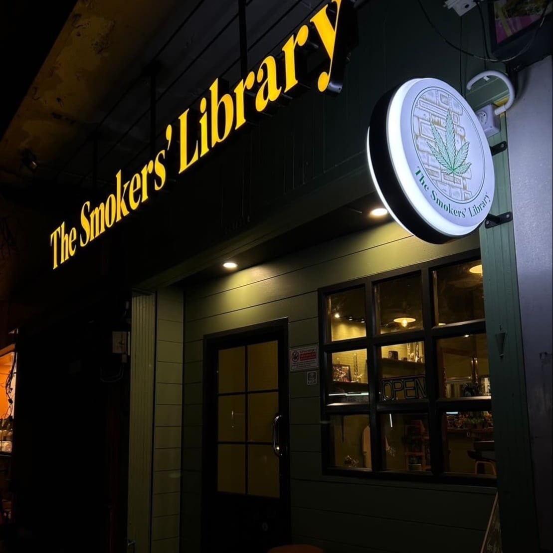 Cannabis Dispensary The Smokers' Library Since in Ko Samui logo
