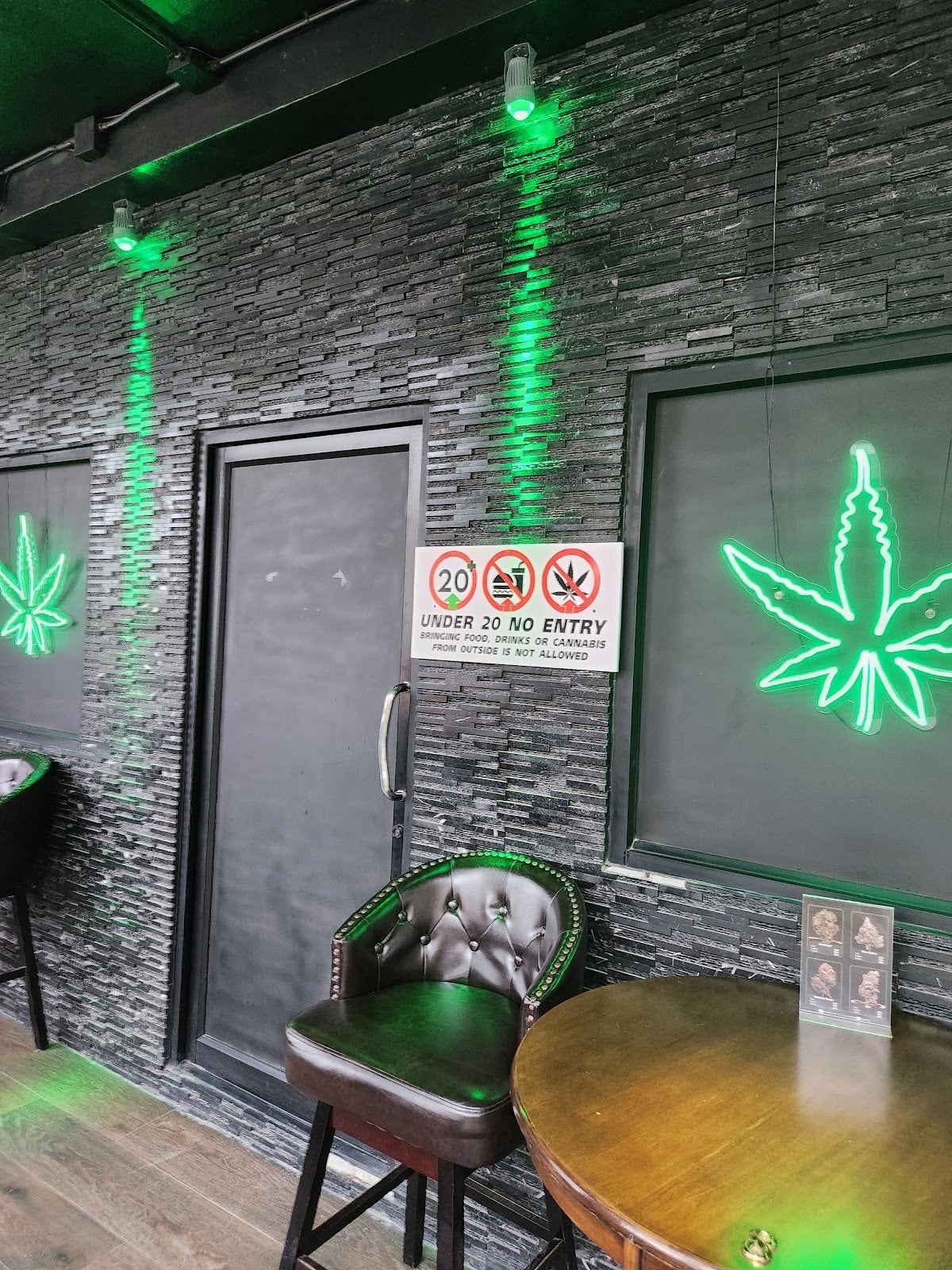 Ddweed International