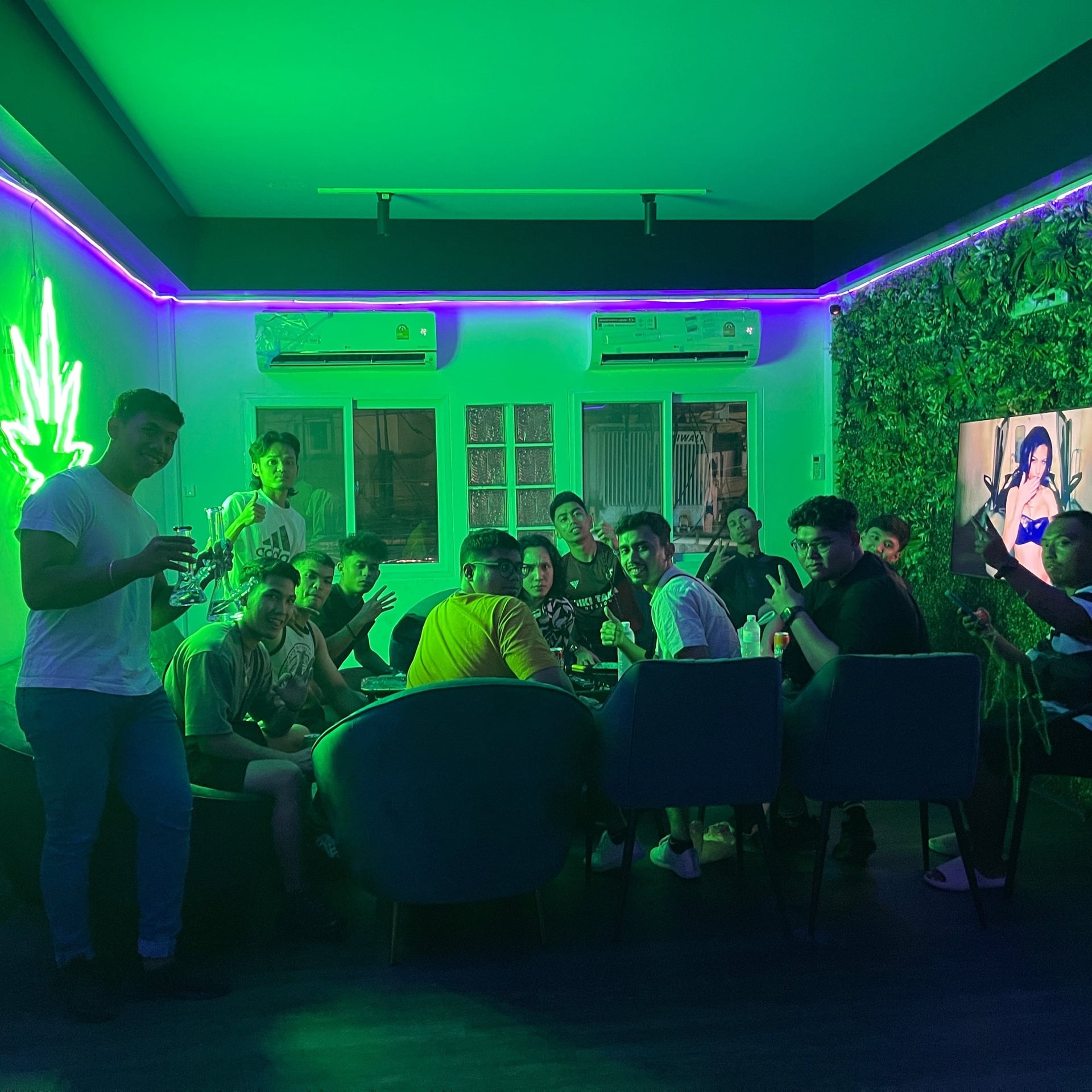 Exotics Pattaya - Cannabis Café