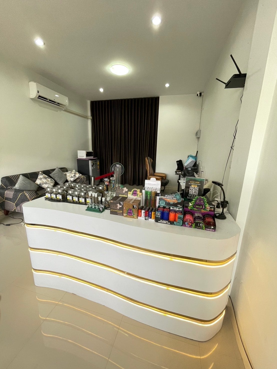 Weed Mayan 420 CNX - Cannabis Dispensary Jed Yod Chiang Mai