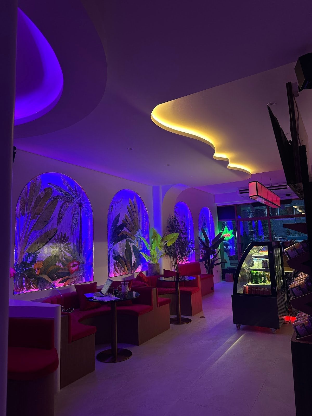 Funny Box 3 Cannabis Cafe - Exclusive Cannabis Shop Pattaya