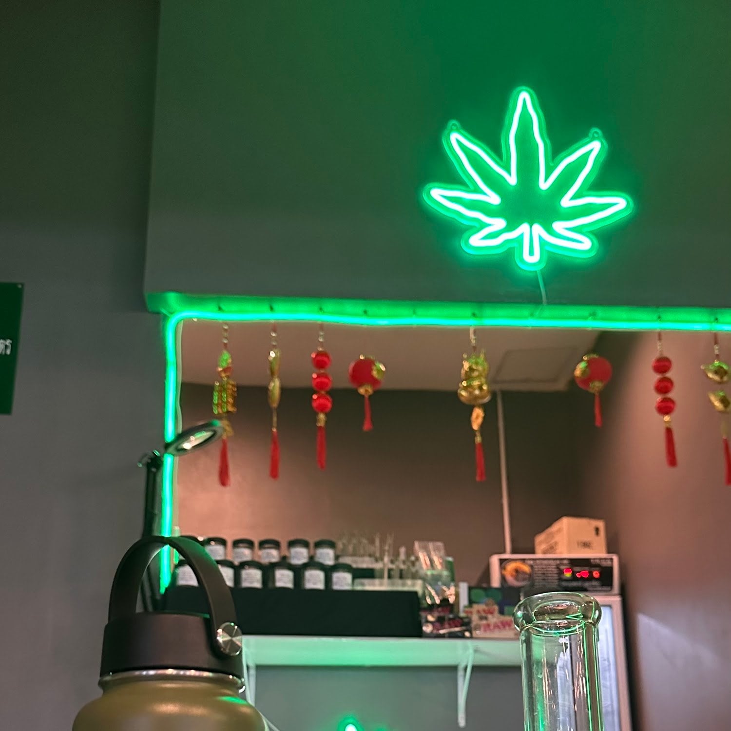 Bangphli Dispensary - 420 Weed Cafe Airplane Market