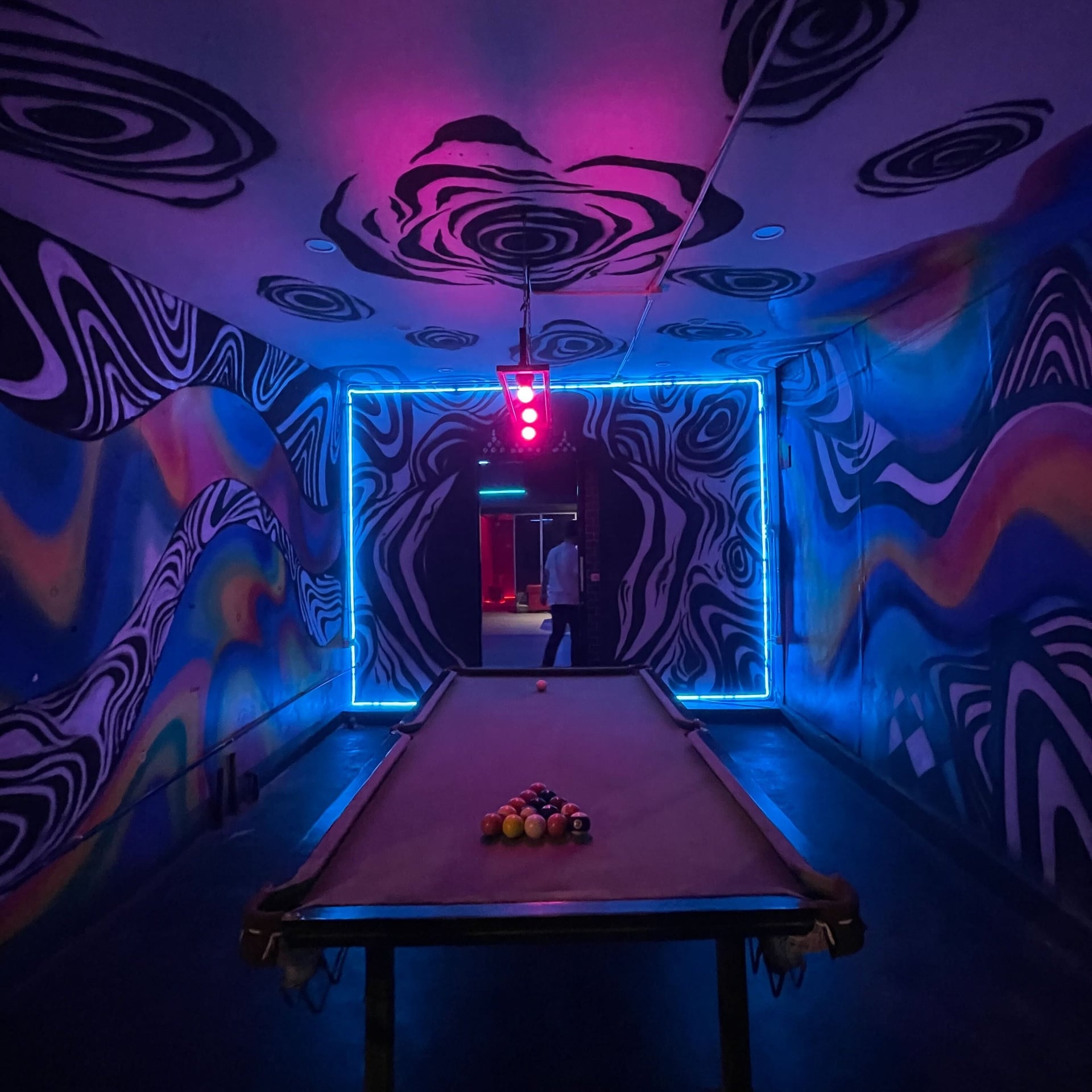 Neontown.maejo